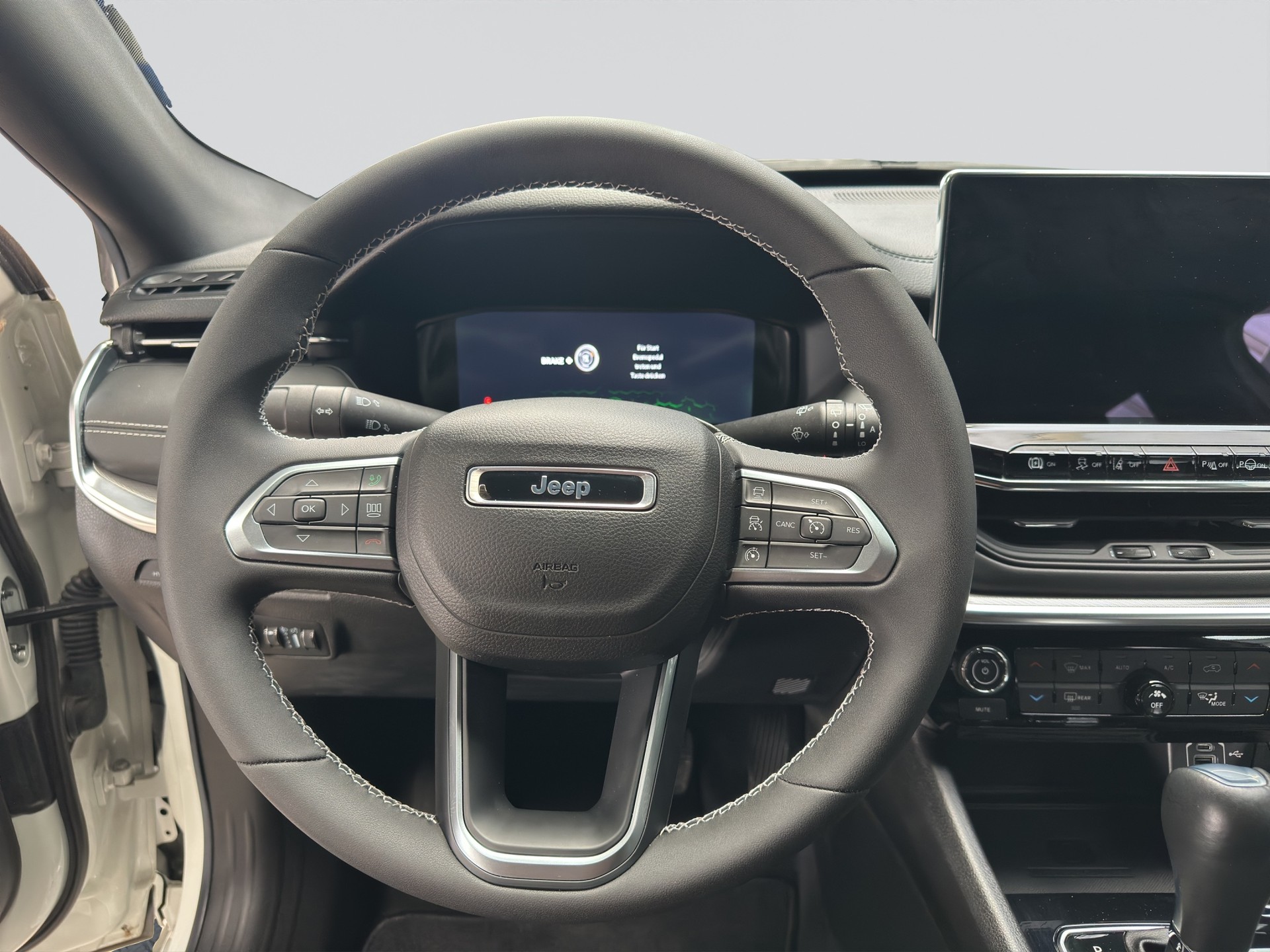 JEEP Compass 1.3 T PHEV S AWD Bi Color-image-10