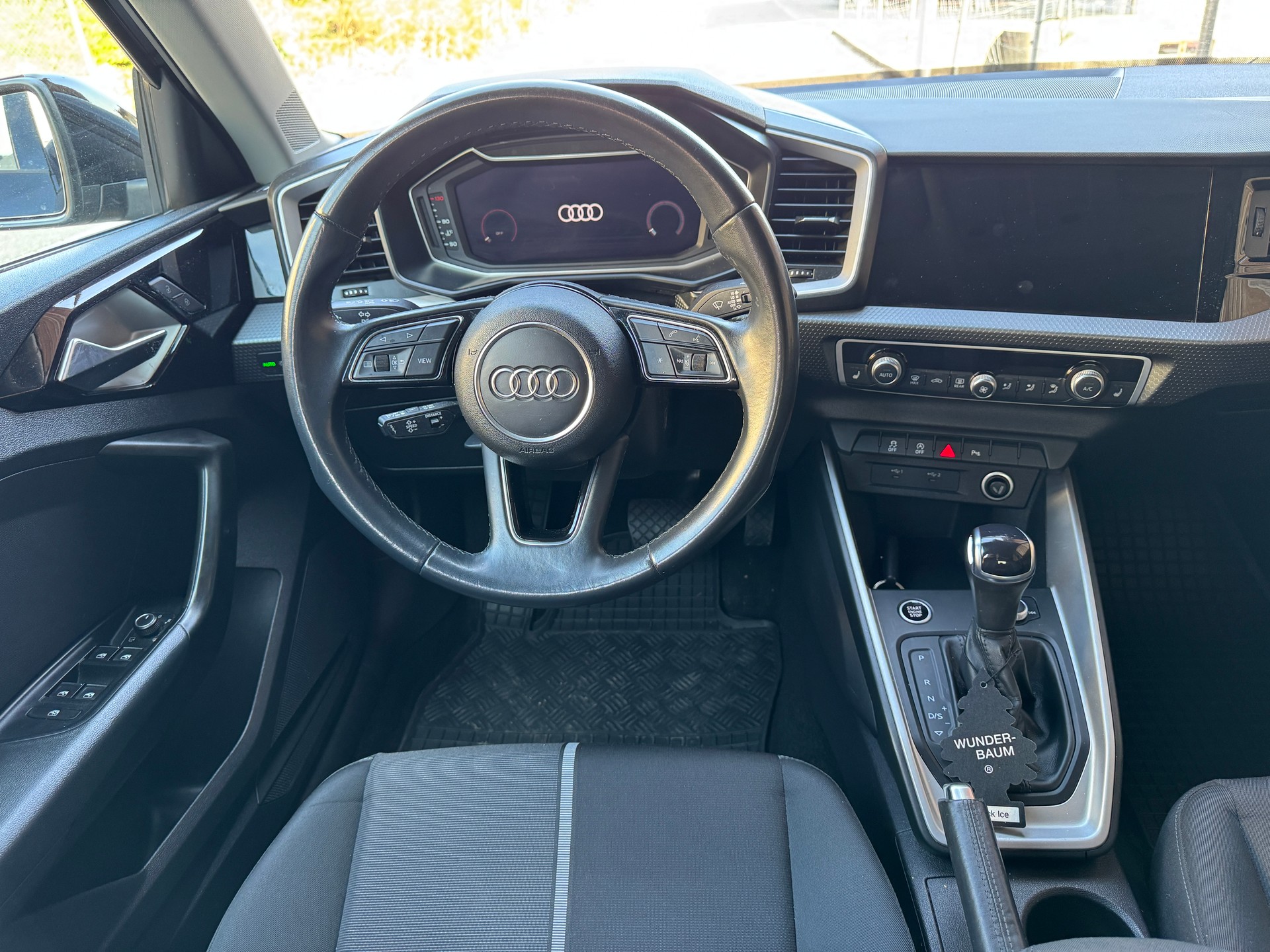 AUDI A1 Sportback 35 TFSI S-tronic-image-7