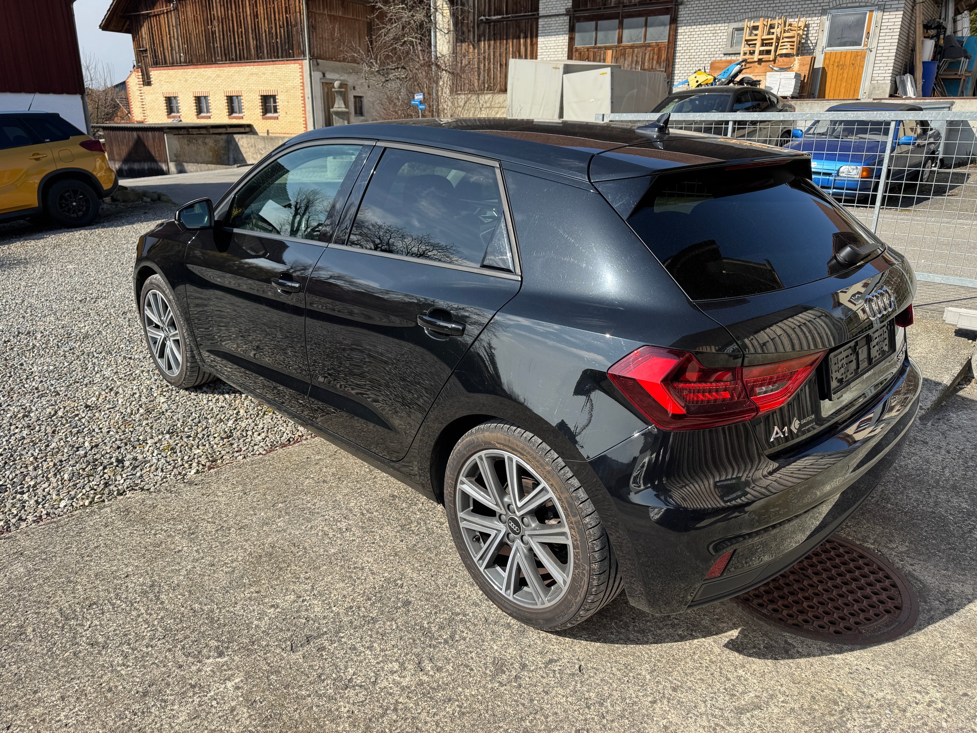 AUDI A1 Sportback 35 TFSI S-tronic-image-4