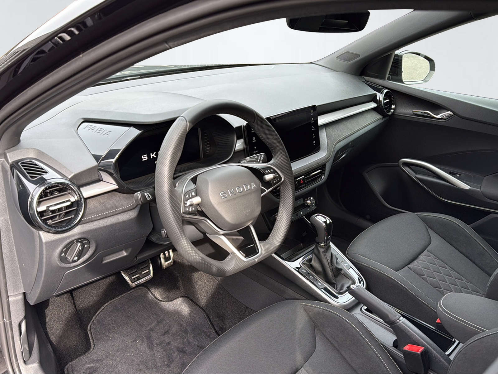 SKODA Fabia 1.0 TSI Dynamic DSG-image-5