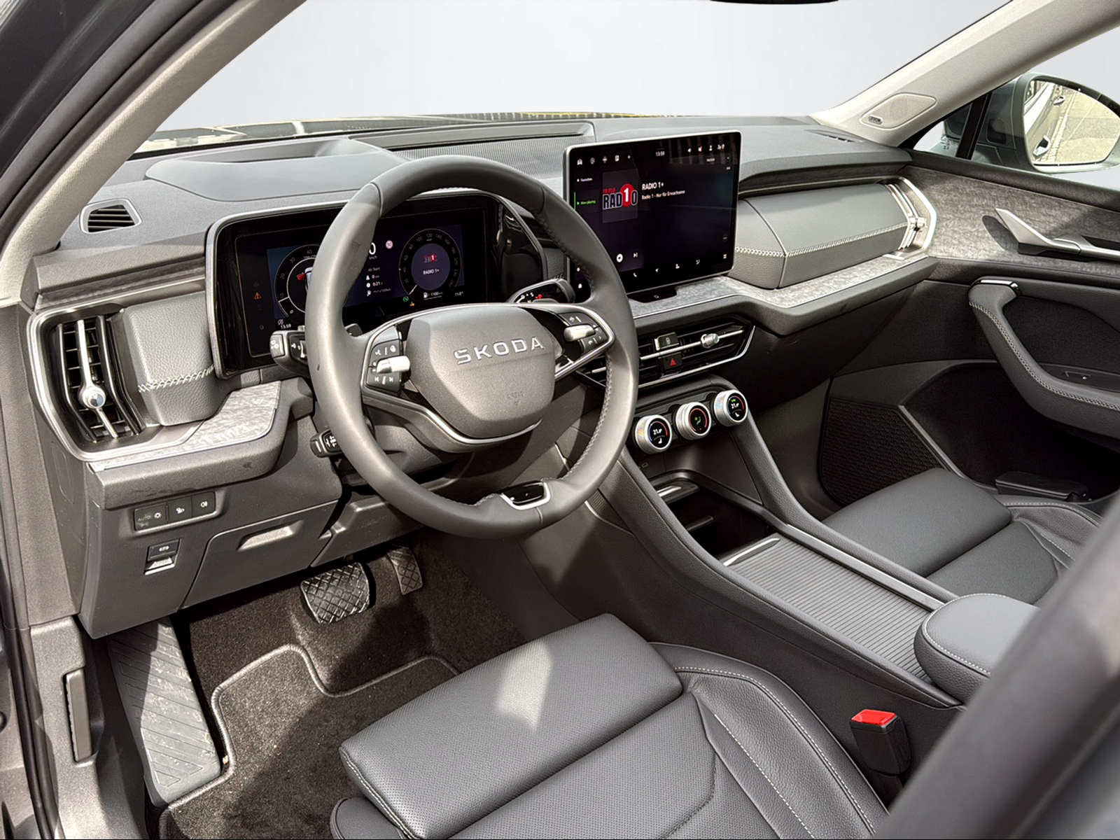 SKODA Kodiaq 2.0 TSI Dynamic-image-5