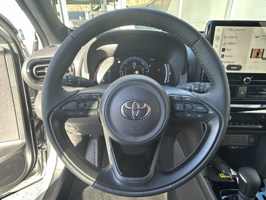 TOYOTA Yaris Cross 1.5 Trend AWD-image-8