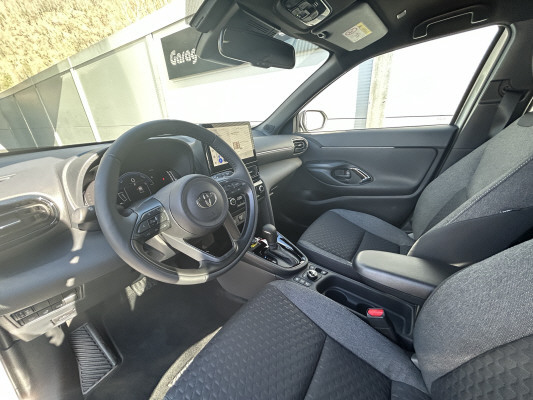TOYOTA Yaris Cross 1.5 Trend AWD-image-7