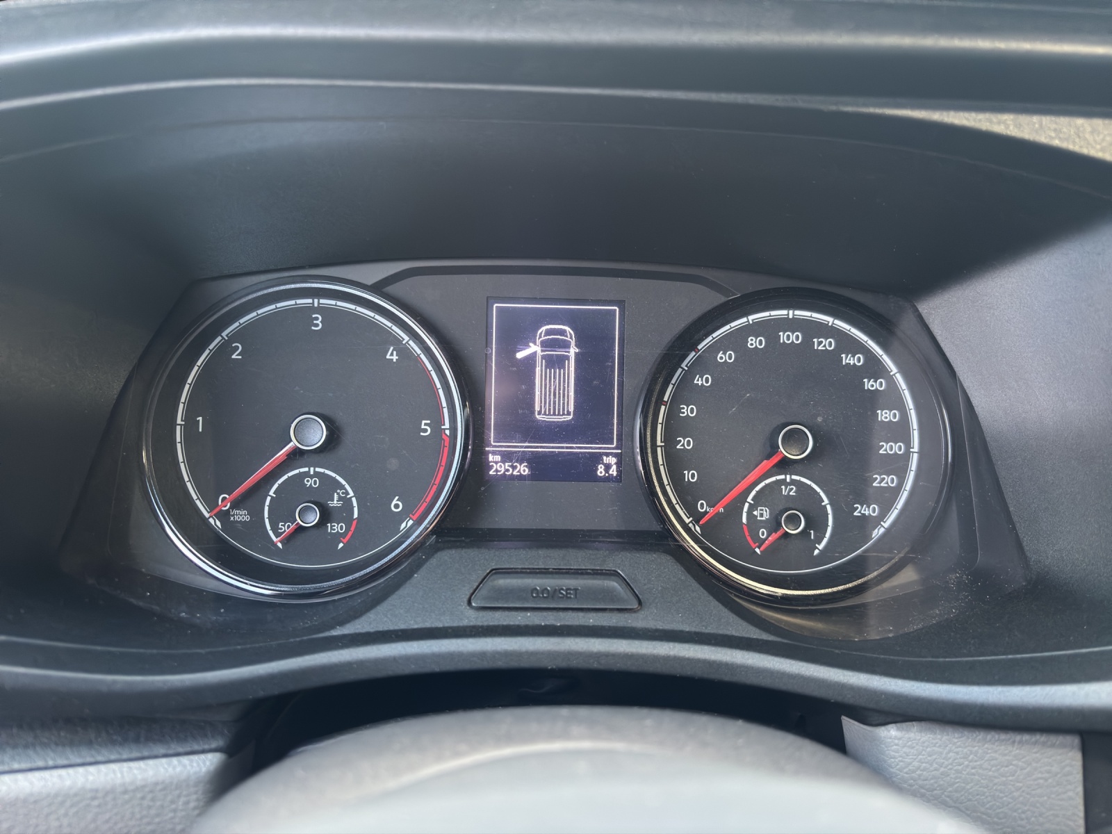 VW T6.1 2.0 TDI Entry-image-4