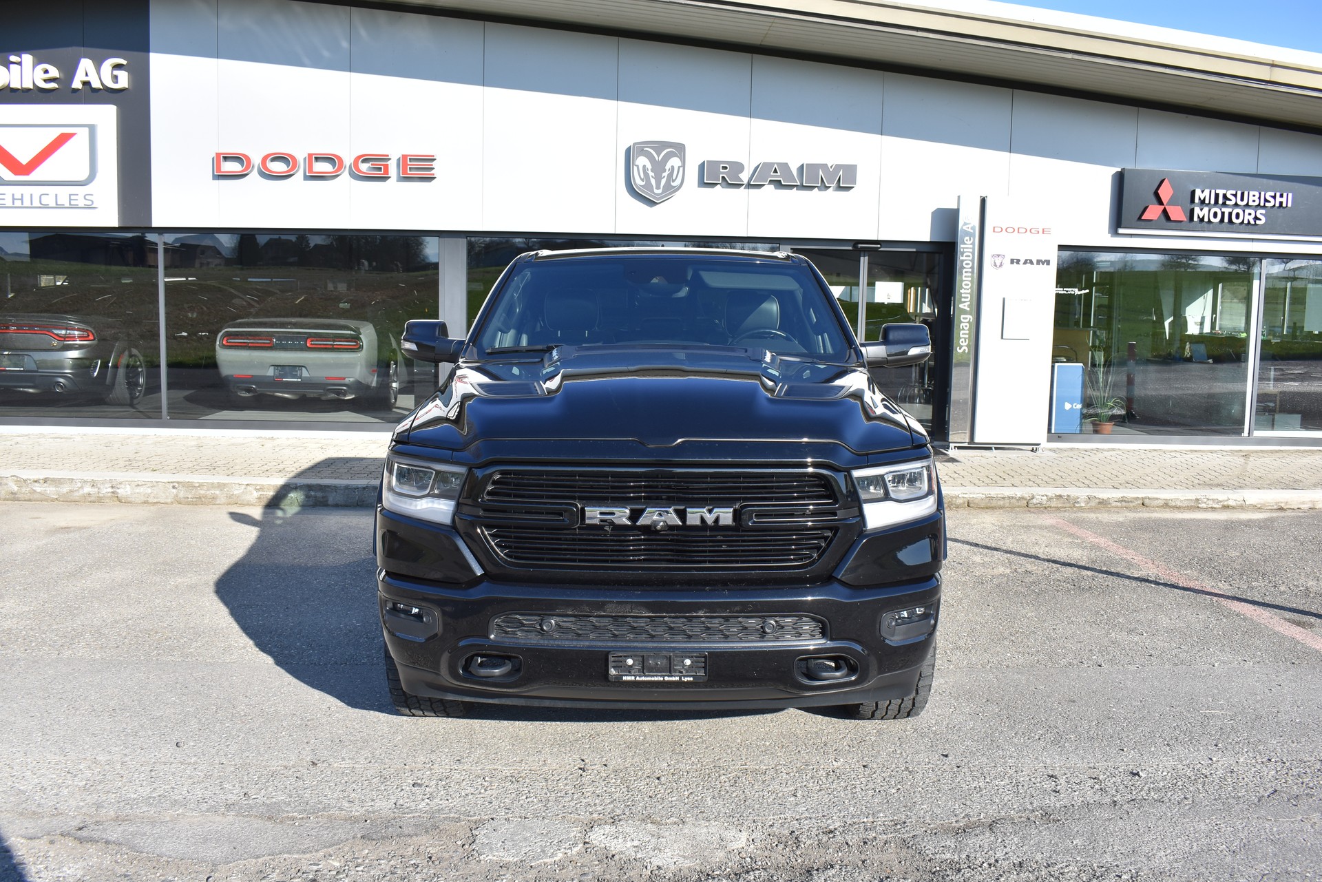 DODGE Ram 1500 Laramie Quad Cab-image-0