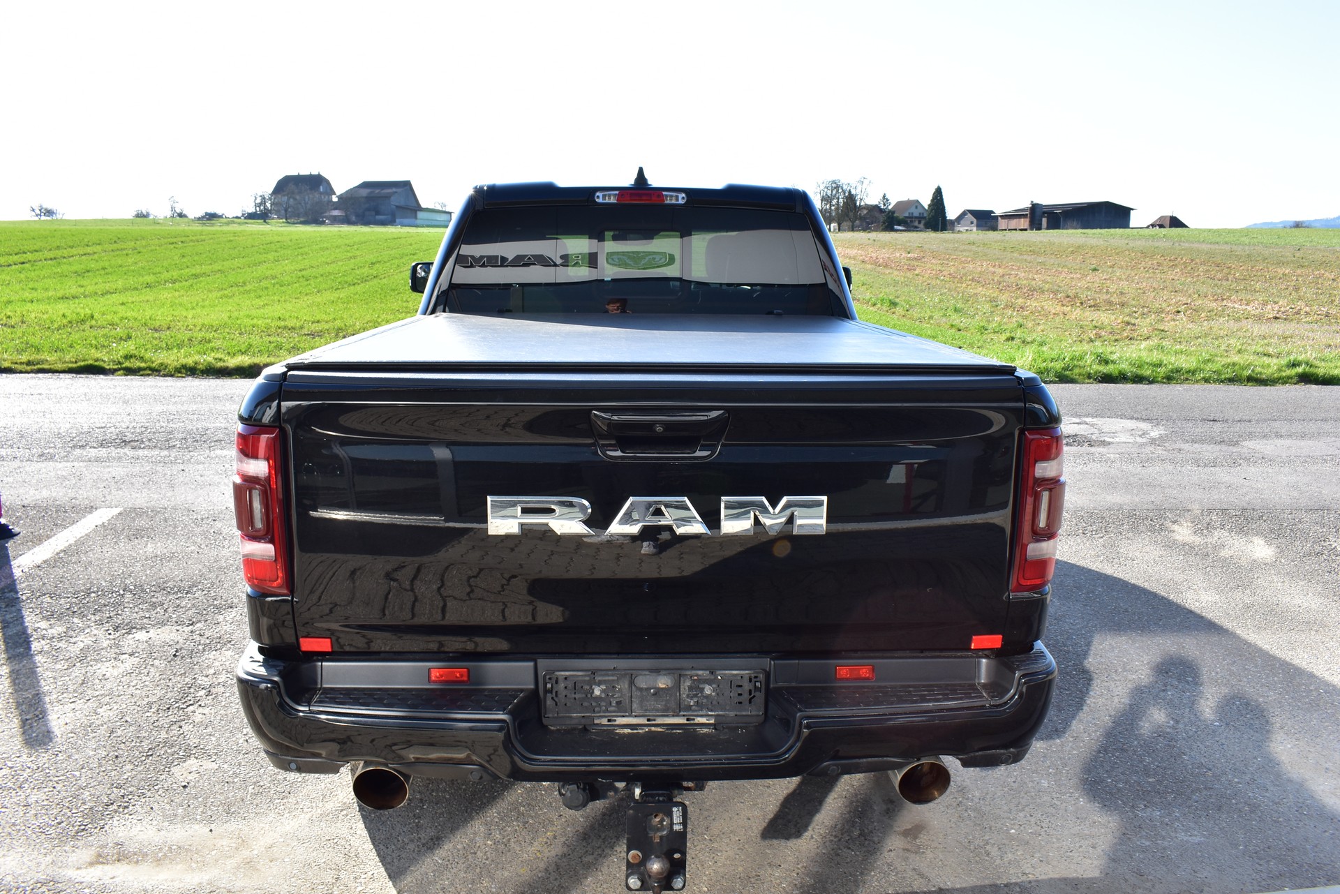 DODGE Ram 1500 Laramie Quad Cab-image-4
