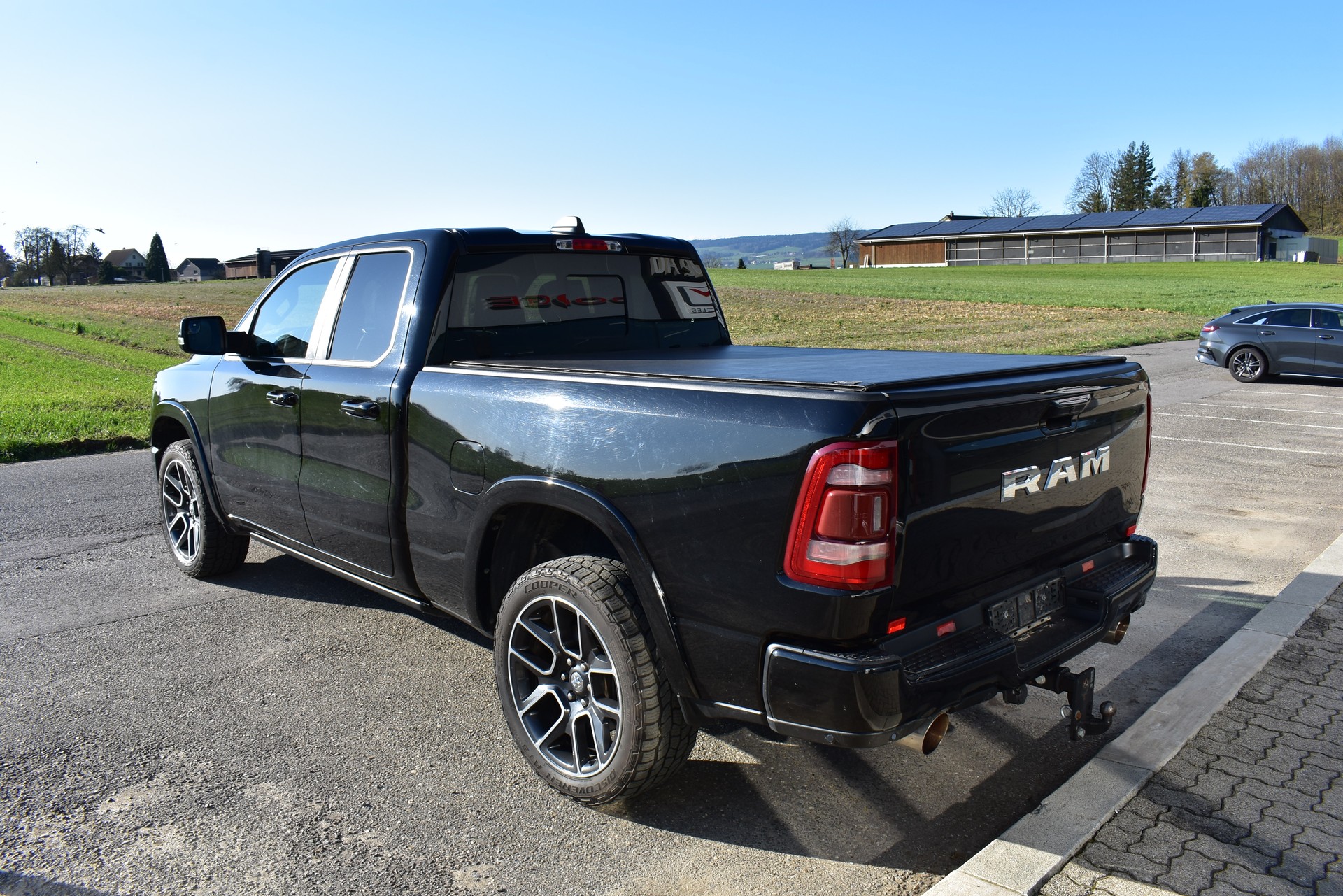 DODGE Ram 1500 Laramie Quad Cab-image-6