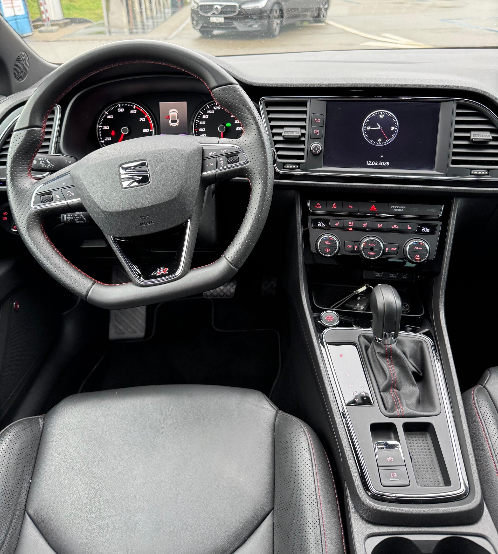 SEAT Leon 1.5 TSI EVO SWISS FR DSG-image-4