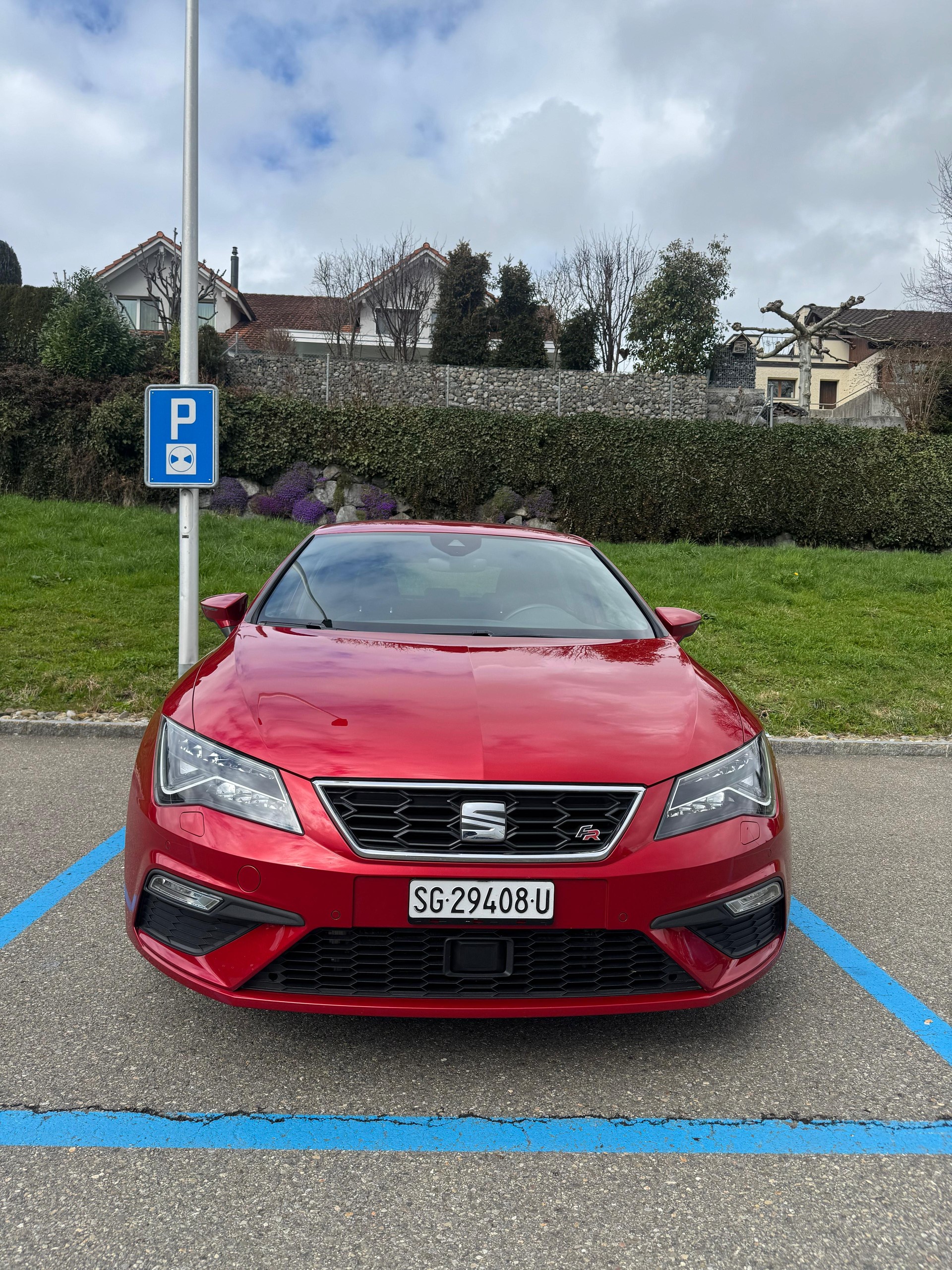 SEAT Leon 1.5 TSI EVO SWISS FR DSG-image-2