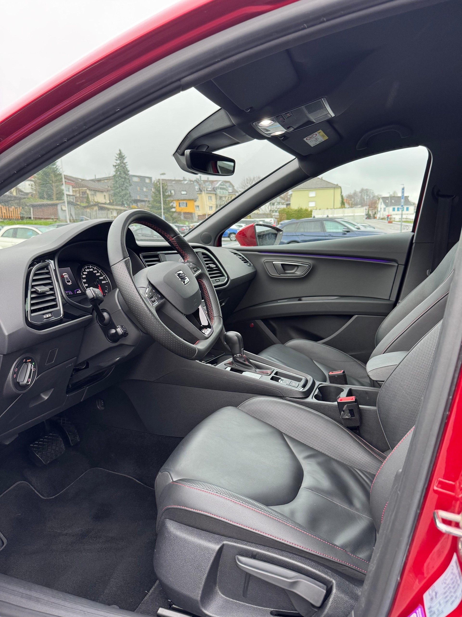 SEAT Leon 1.5 TSI EVO SWISS FR DSG-image-7