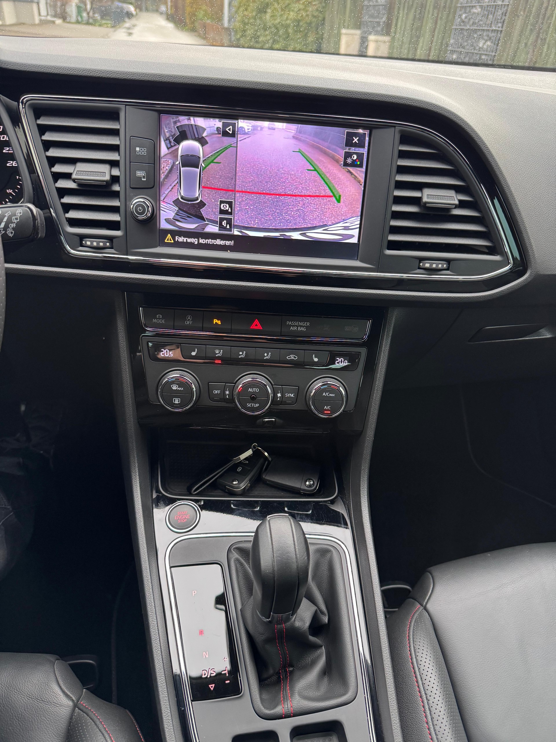 SEAT Leon 1.5 TSI EVO SWISS FR DSG-image-5