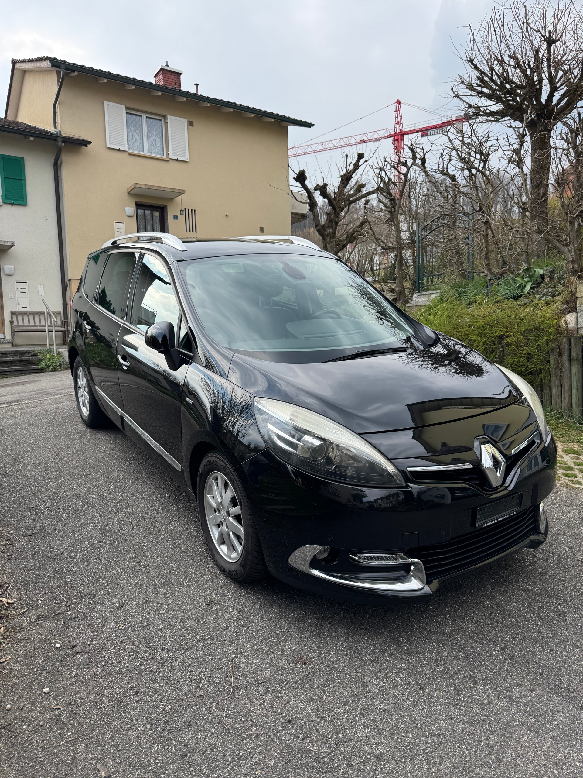 RENAULT Grand Scénic 1.2 16V Turbo Swiss Edition-image-0