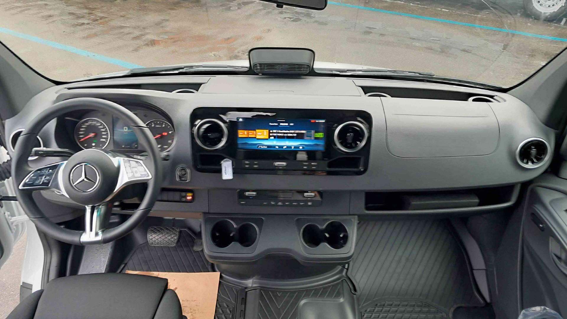 MERCEDES-BENZ Sprinter 317 Kaw. 3665 S 2.0 CDI 170 Pro-image-9