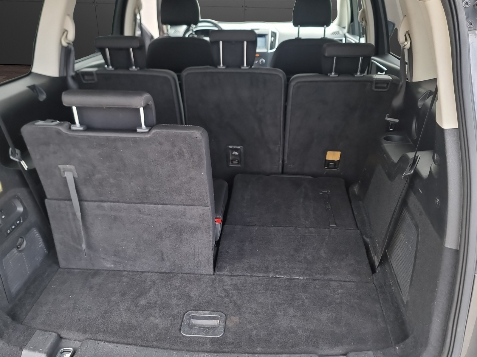 FORD Galaxy 2.0 TDCi Titanium PowerShift-image-11