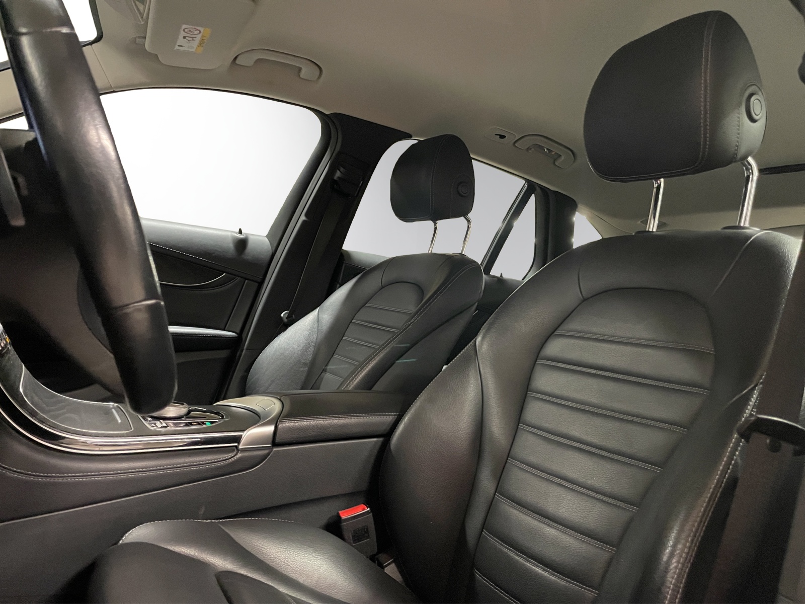 Image MERCEDES-BENZ GLC-250 GLC 250 AMG Line 4Matic 9G-Tronic