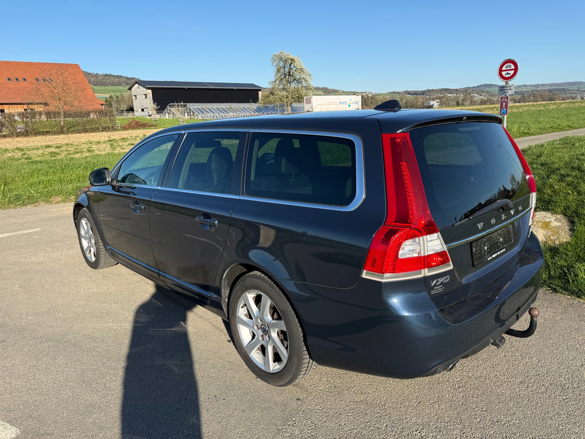 VOLVO V70 D5 AWD Momentum Geartronic-image-2