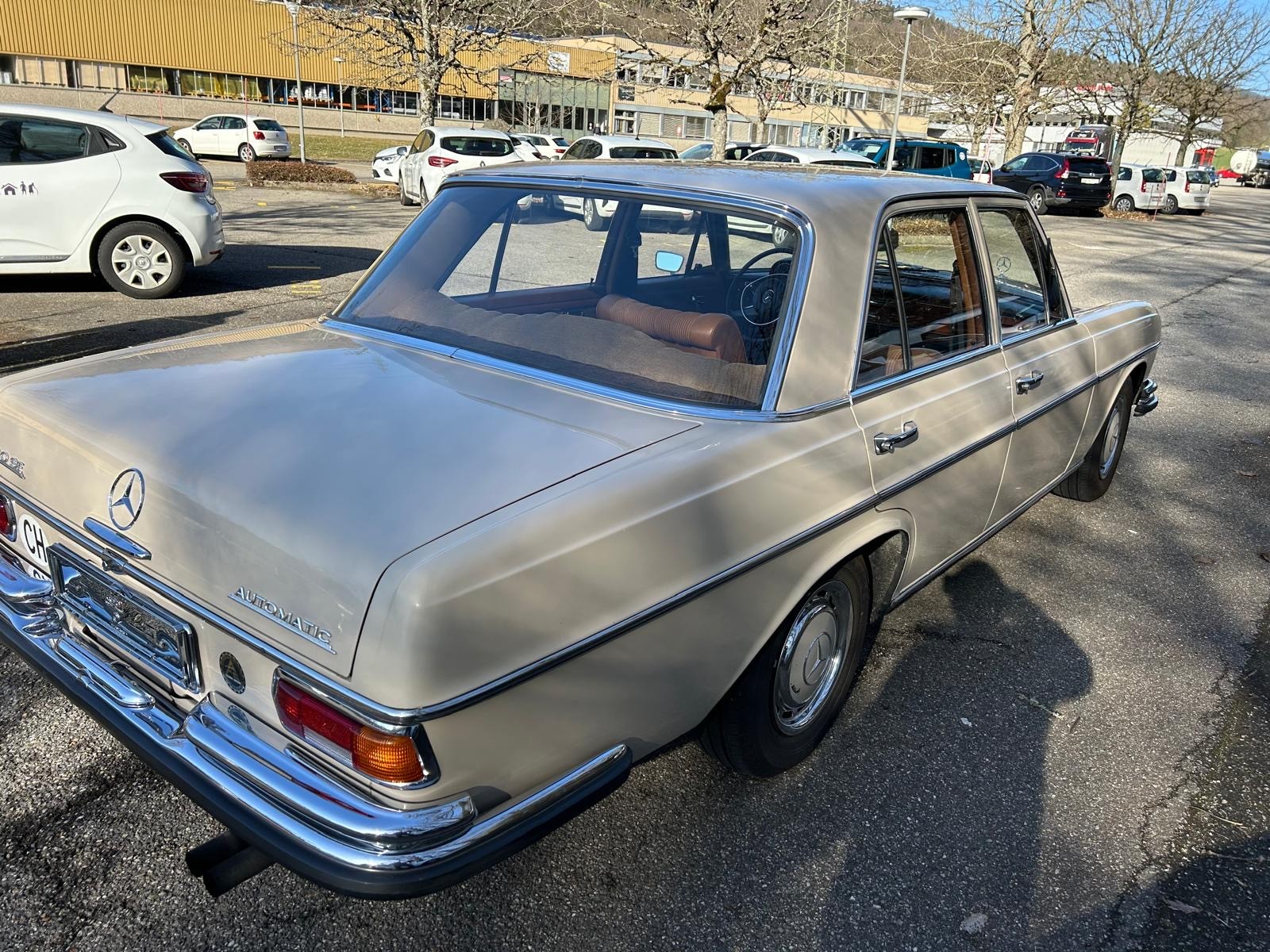 MERCEDES-BENZ SE 280-image-4