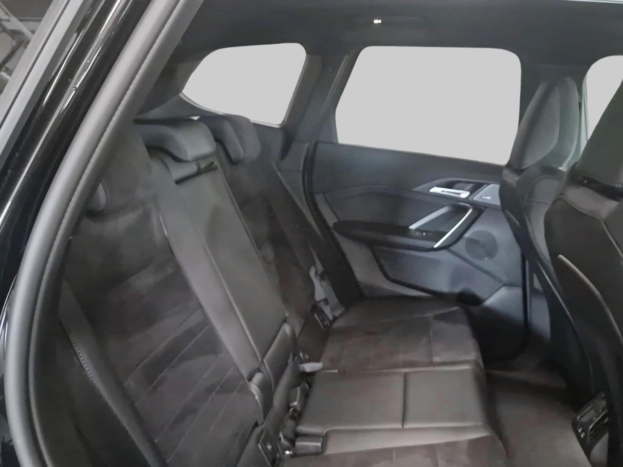 BMW X1 25e xDrive-image-13