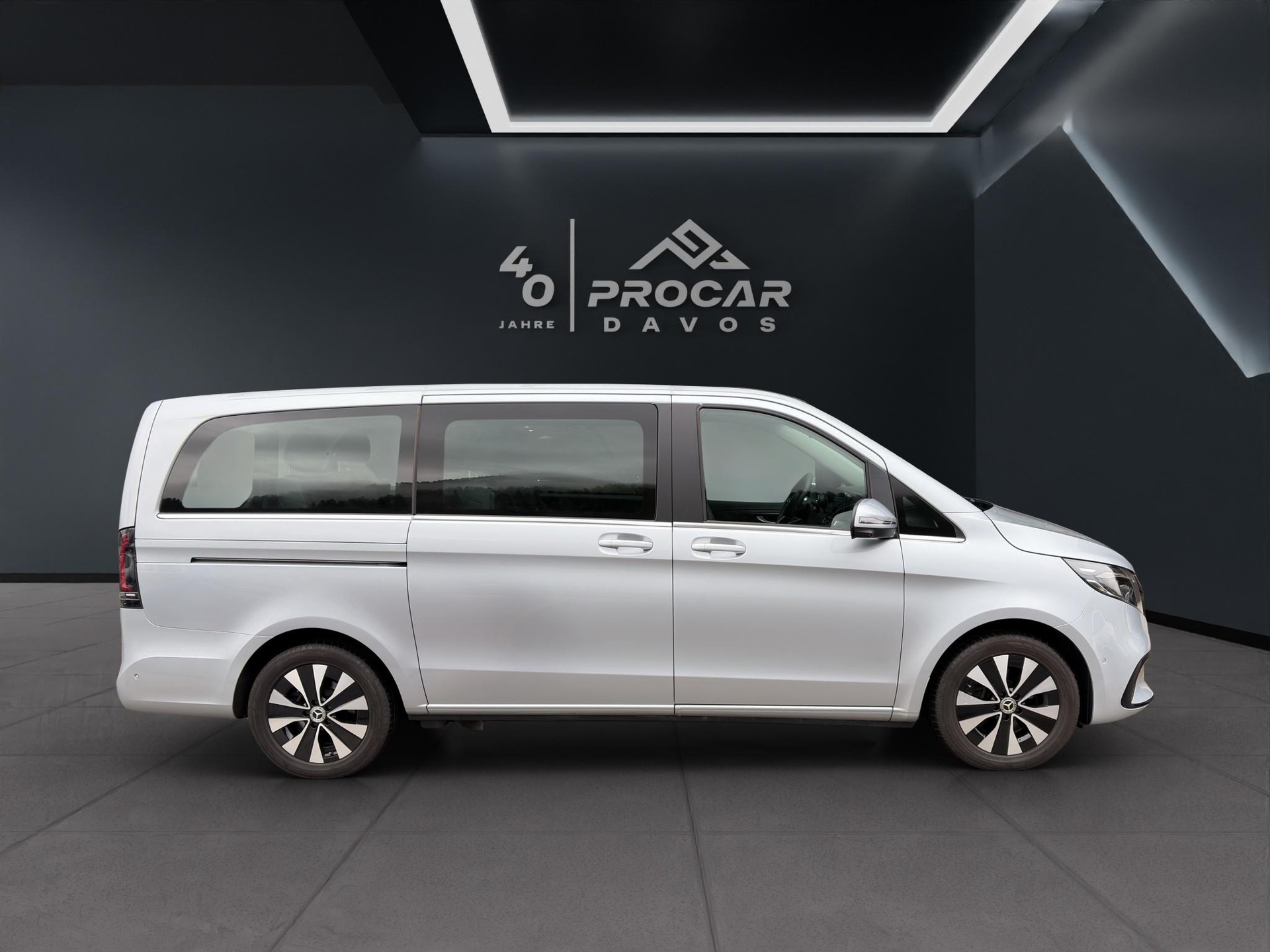 MERCEDES-BENZ V 250 d Avantgarde lang Van-image-1