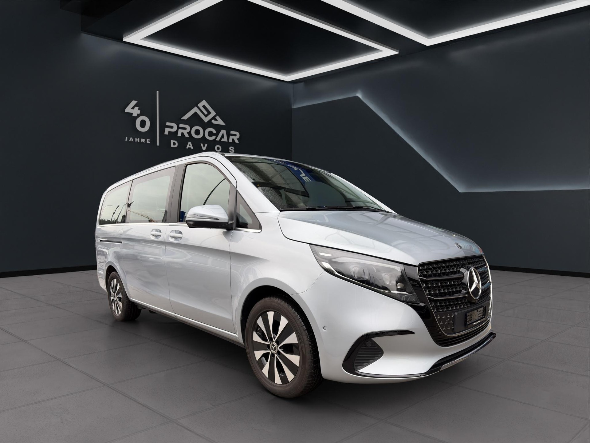 MERCEDES-BENZ V 250 d Avantgarde lang Van-image-0