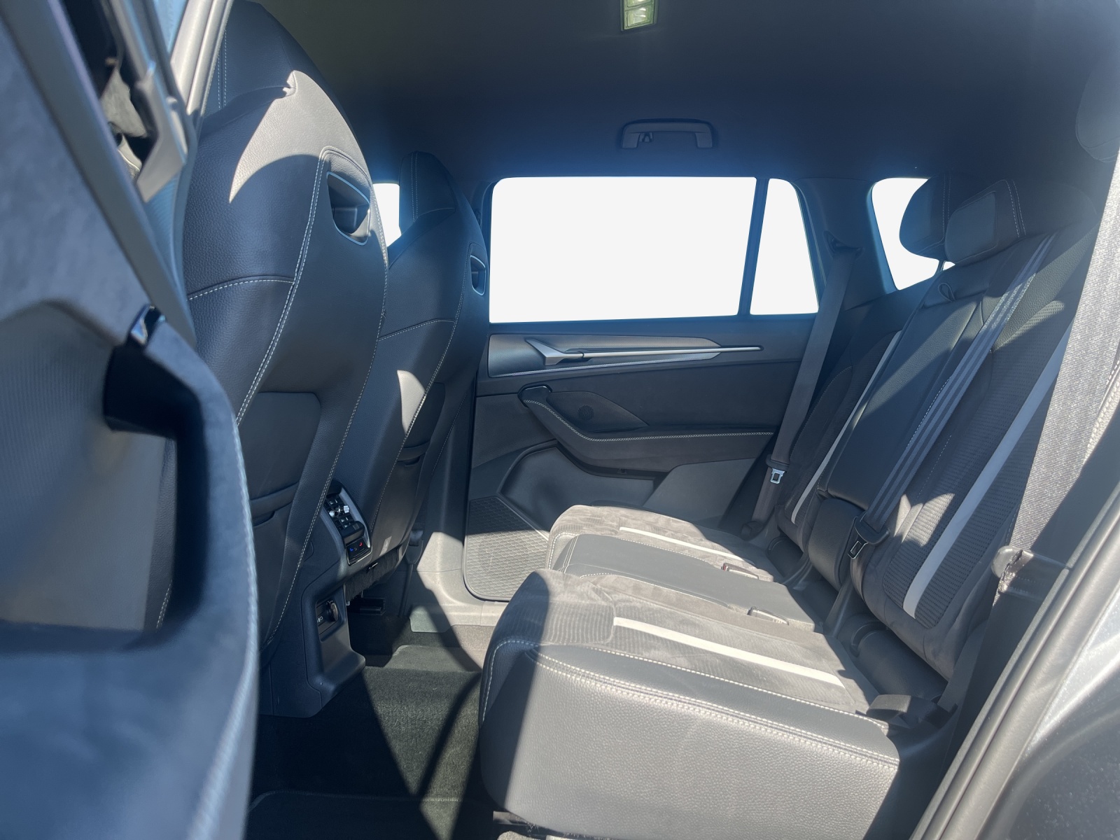 SKODA Kodiaq 1.5 TSI PHEV Sportline-image-12