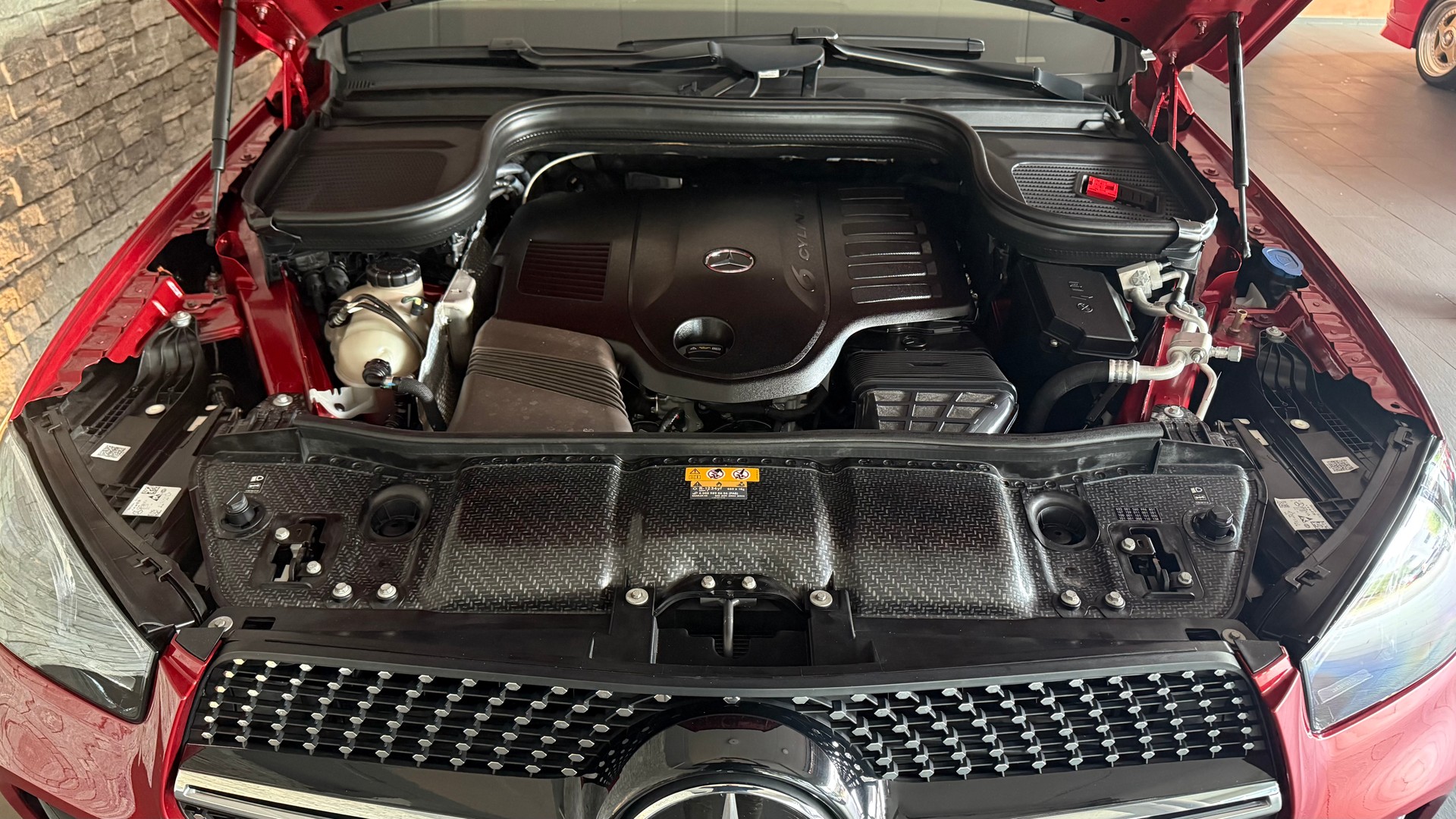 MERCEDES-BENZ GLE 450 4Matic AMG Line 9G-Tronic-image-16