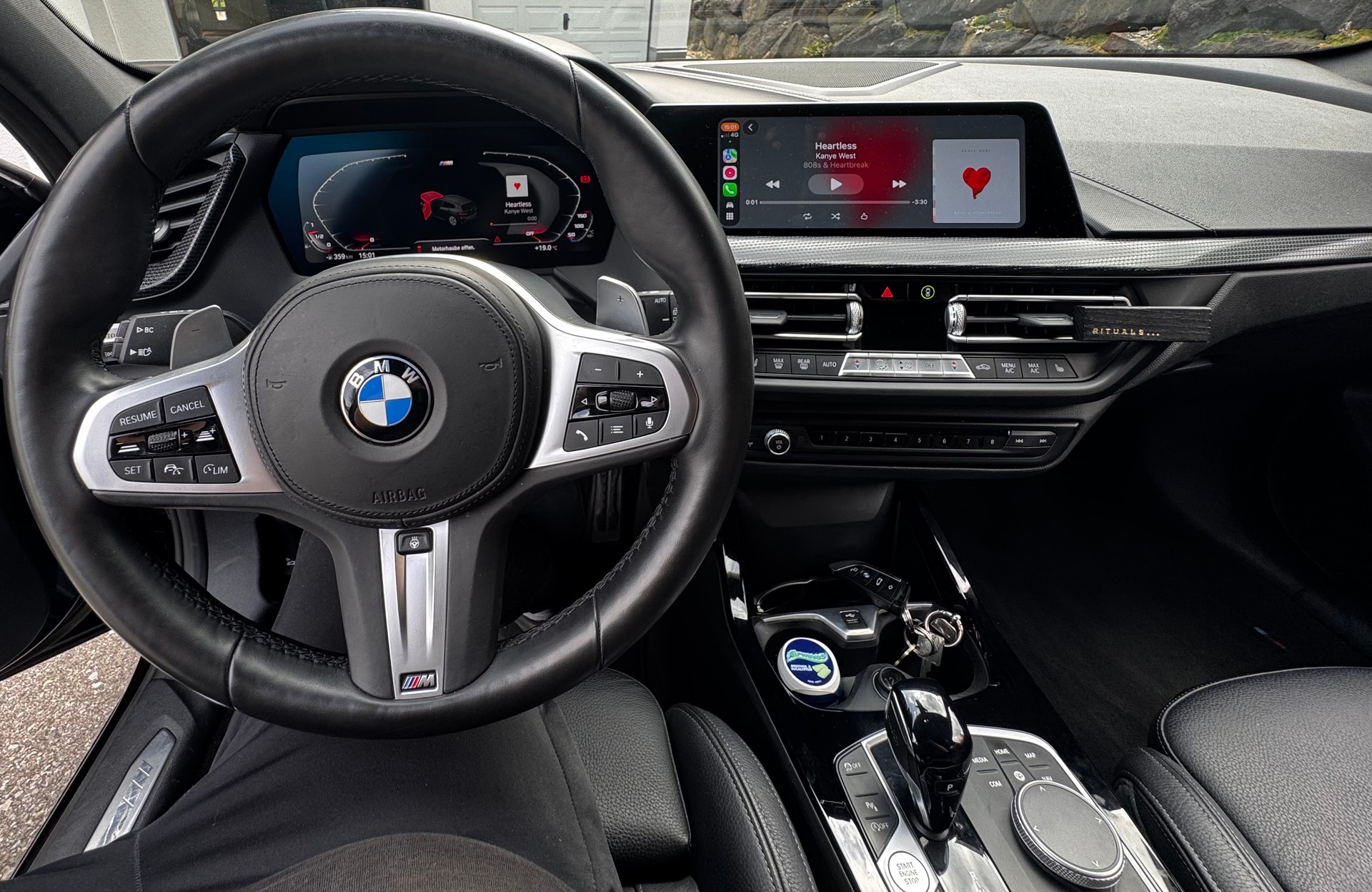 BMW M135i xDrive-image-12