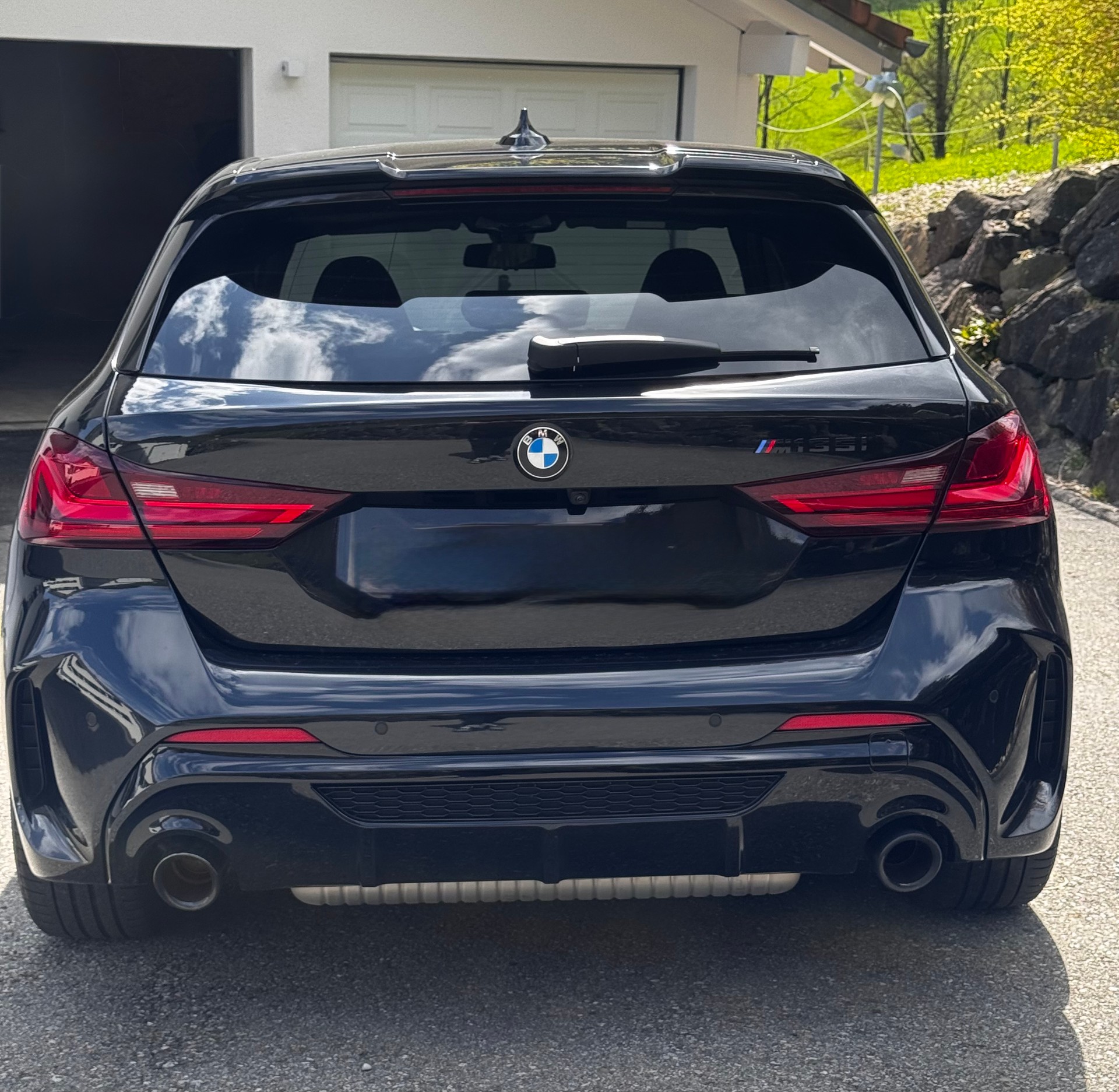 BMW M135i xDrive-image-4