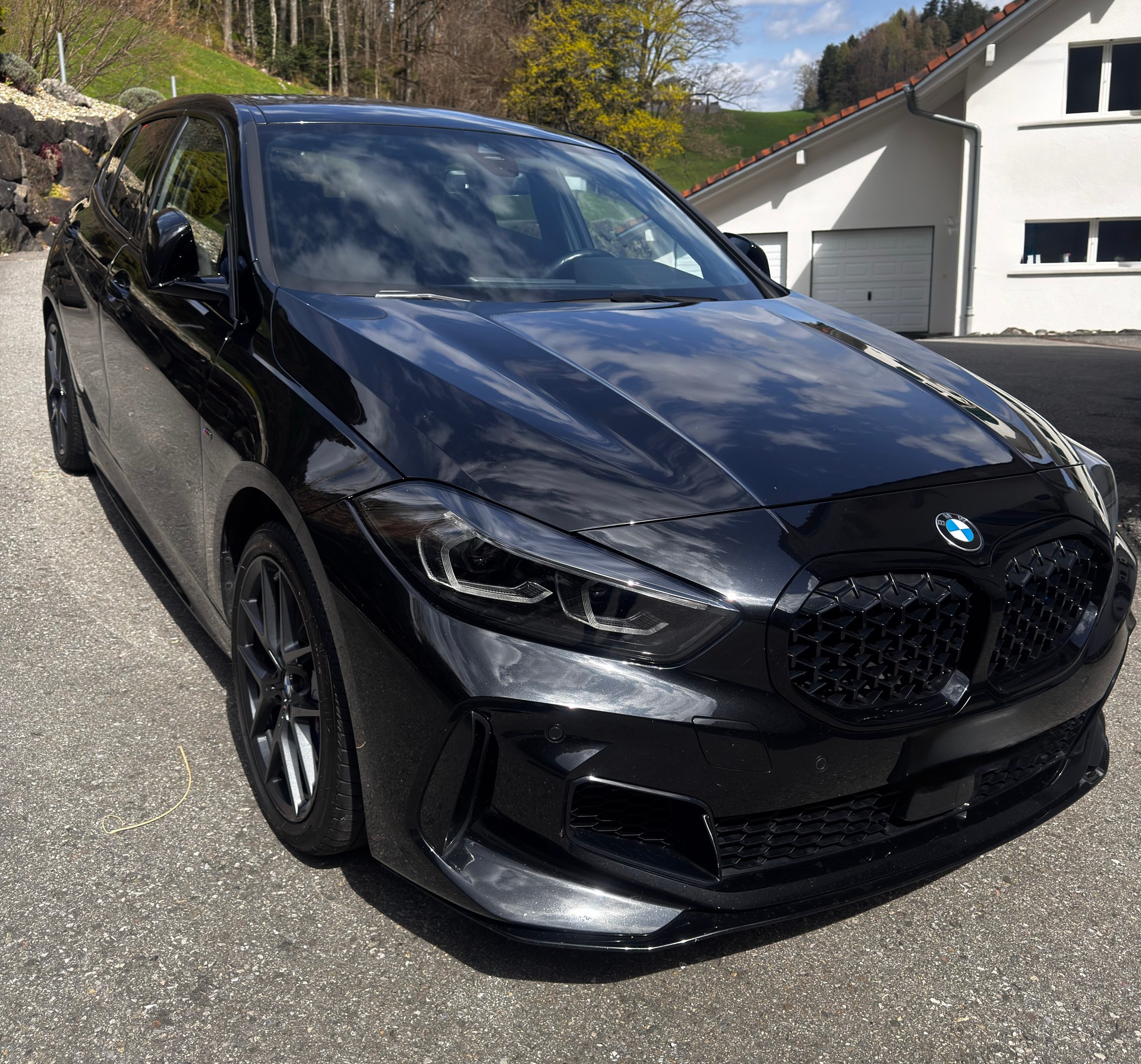 BMW M135i xDrive-image-1