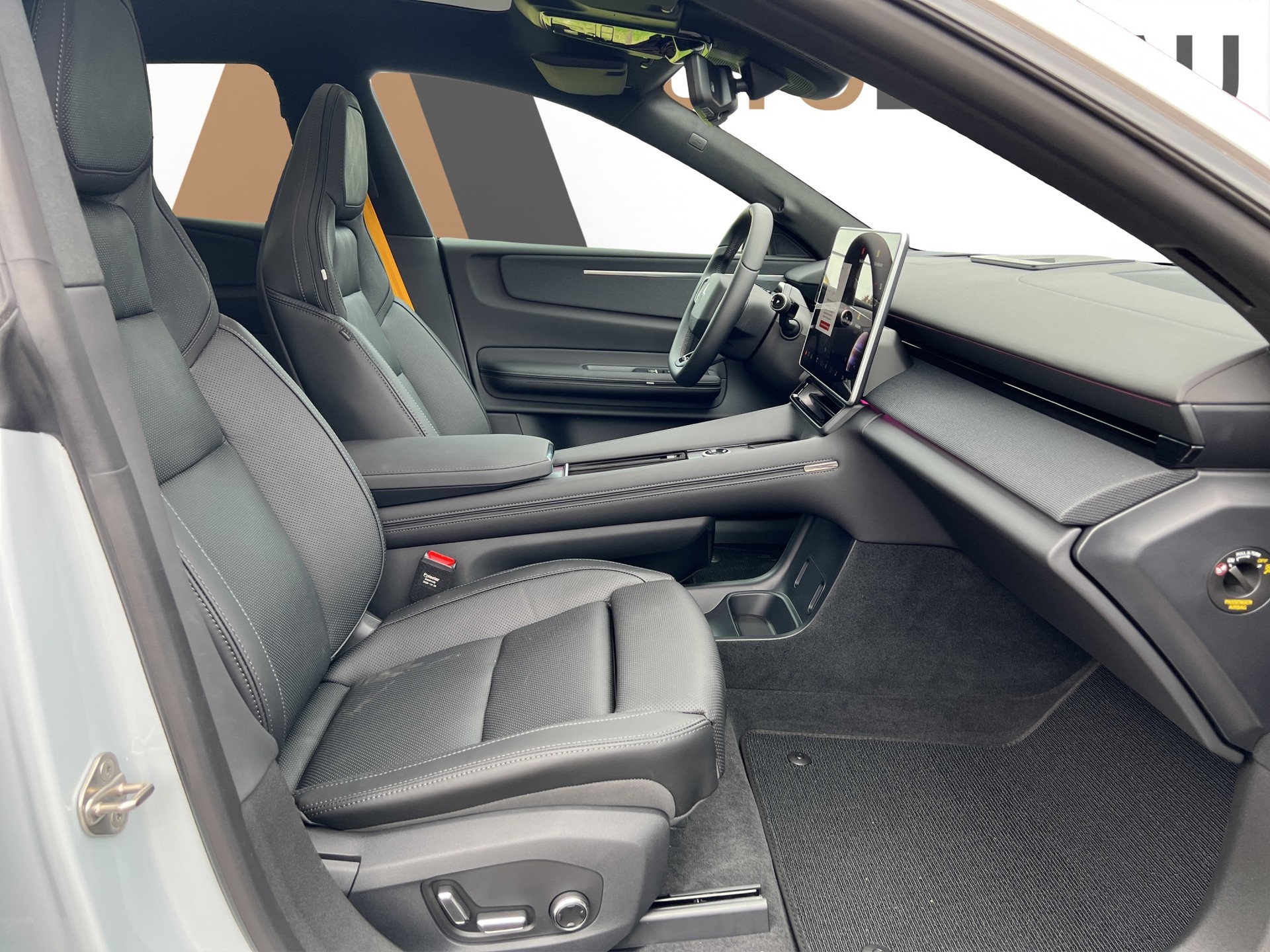 POLESTAR 4 Long Range Dual Motor Performance Plus-image-12