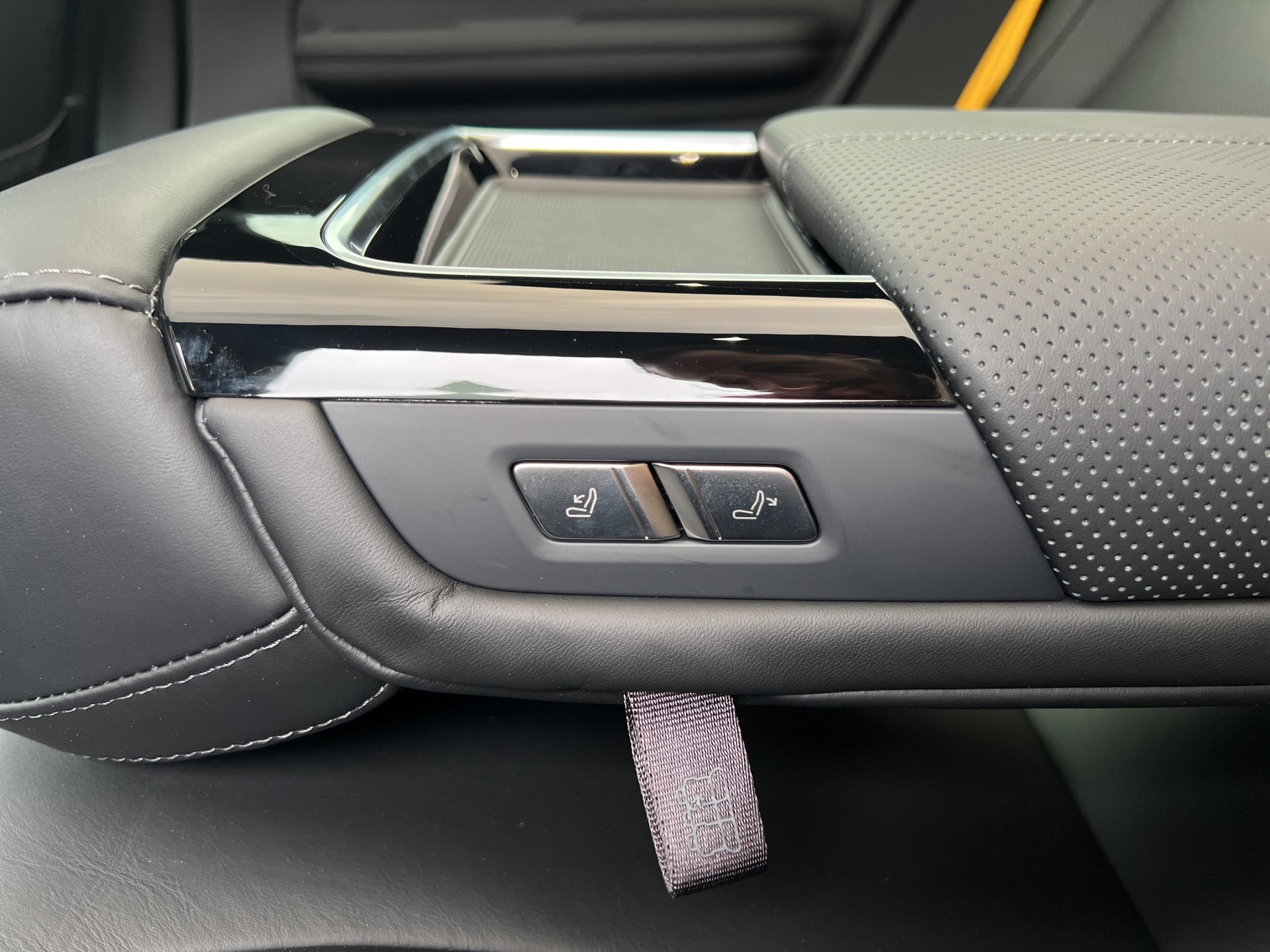 POLESTAR 4 Long Range Dual Motor Performance Plus-image-54