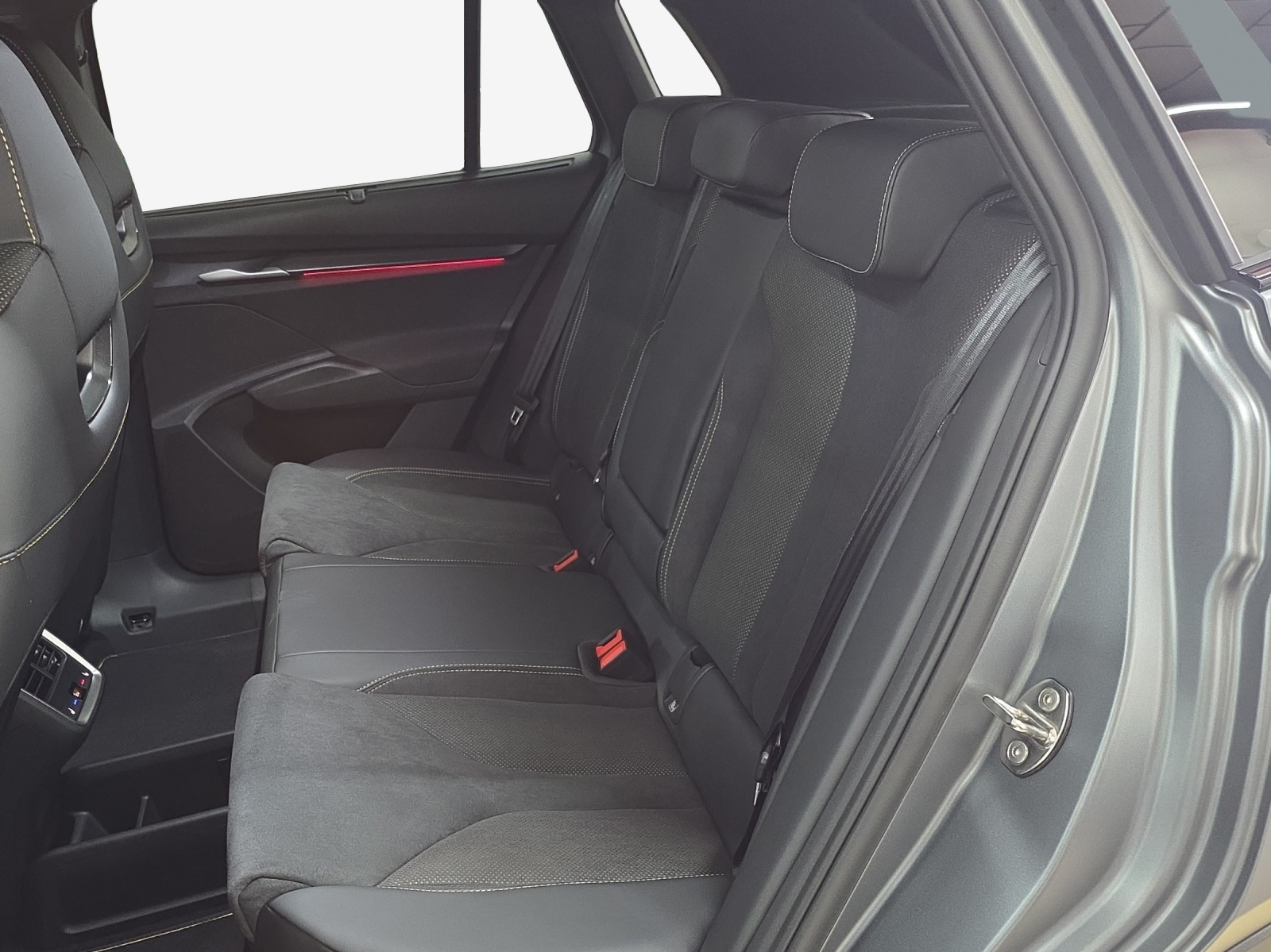 SKODA Elroq RS Matt Edition 4x4-image-11