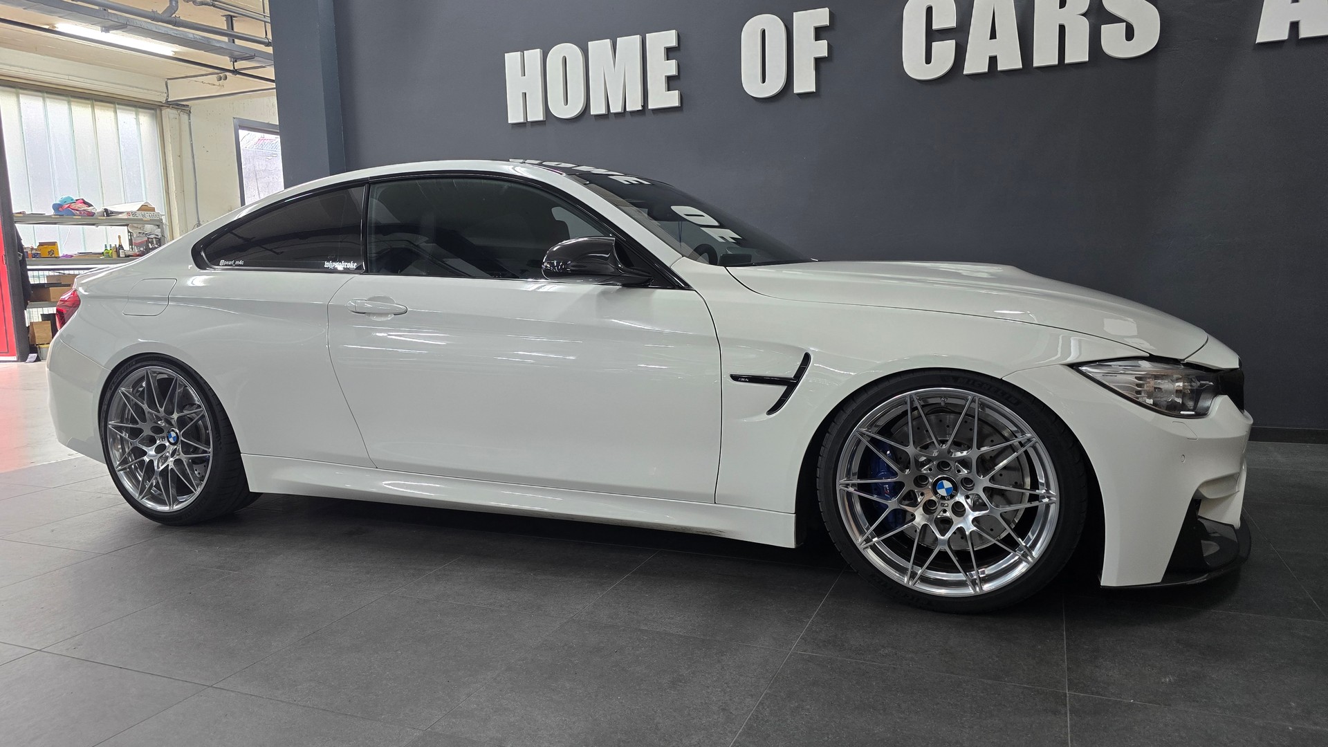 BMW M4 Coupé DKG Competition-image-15
