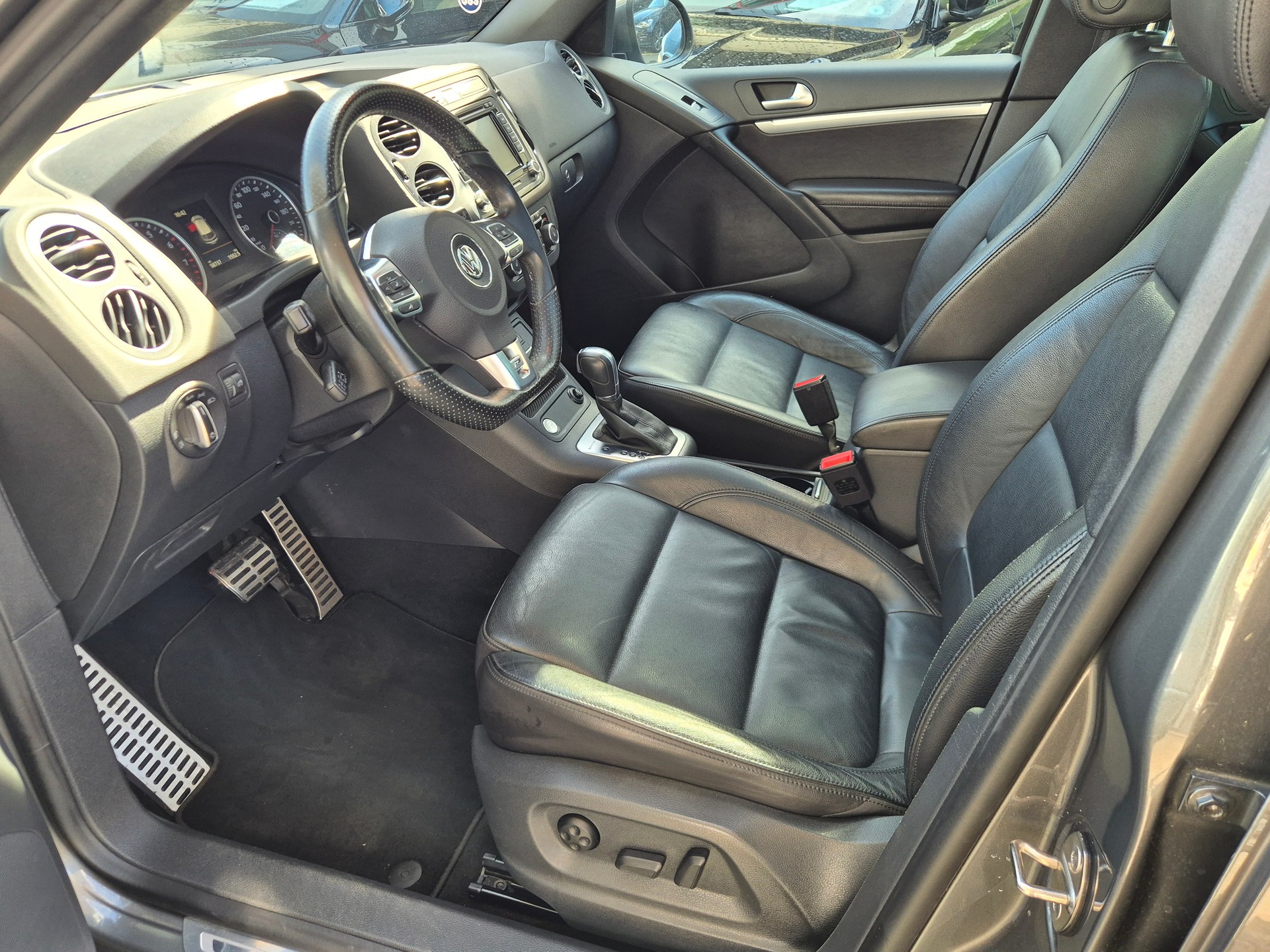 VW Tiguan 2.0 TSI Cup R-Line 4Motion DSG-image-6