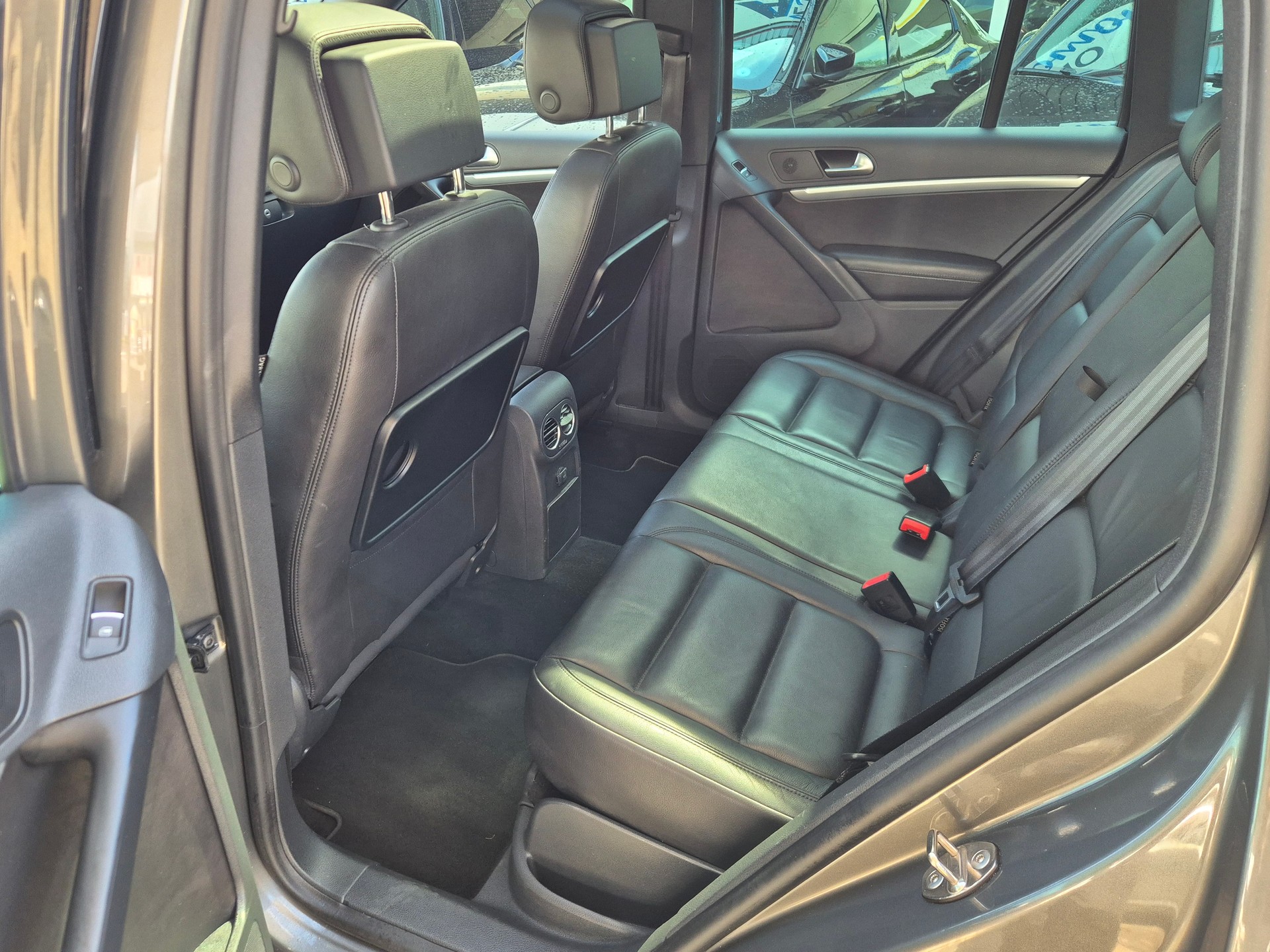 VW Tiguan 2.0 TSI Cup R-Line 4Motion DSG-image-13