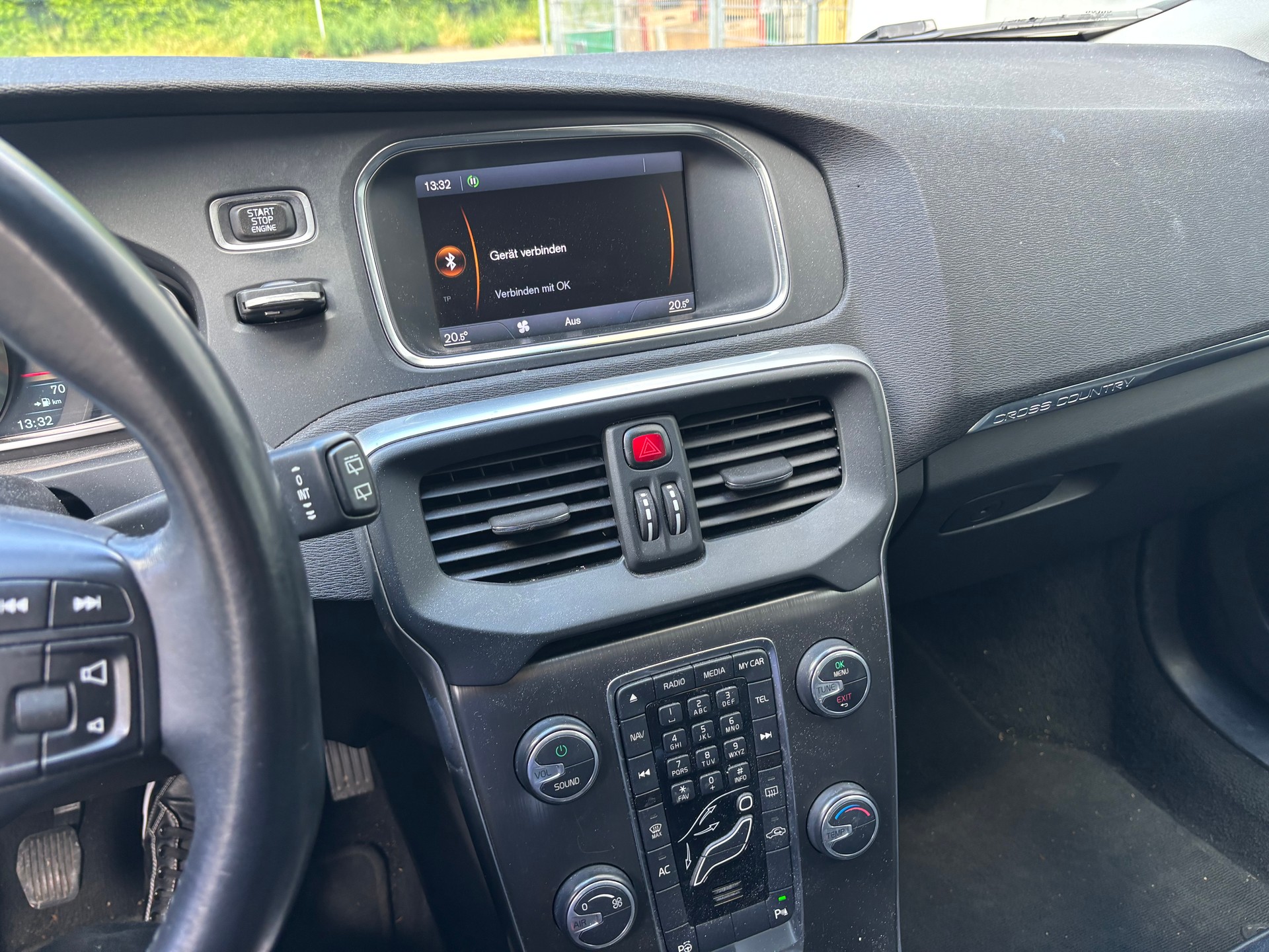 VOLVO V40 Cross Country T4 1.6 Summum-image-10