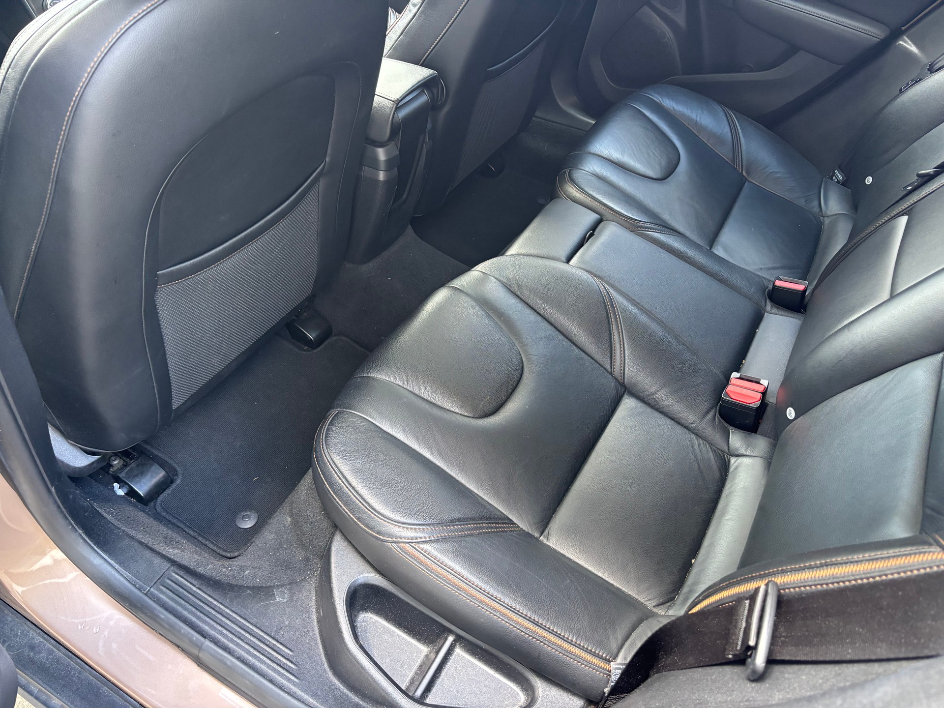 VOLVO V40 Cross Country T4 1.6 Summum-image-11