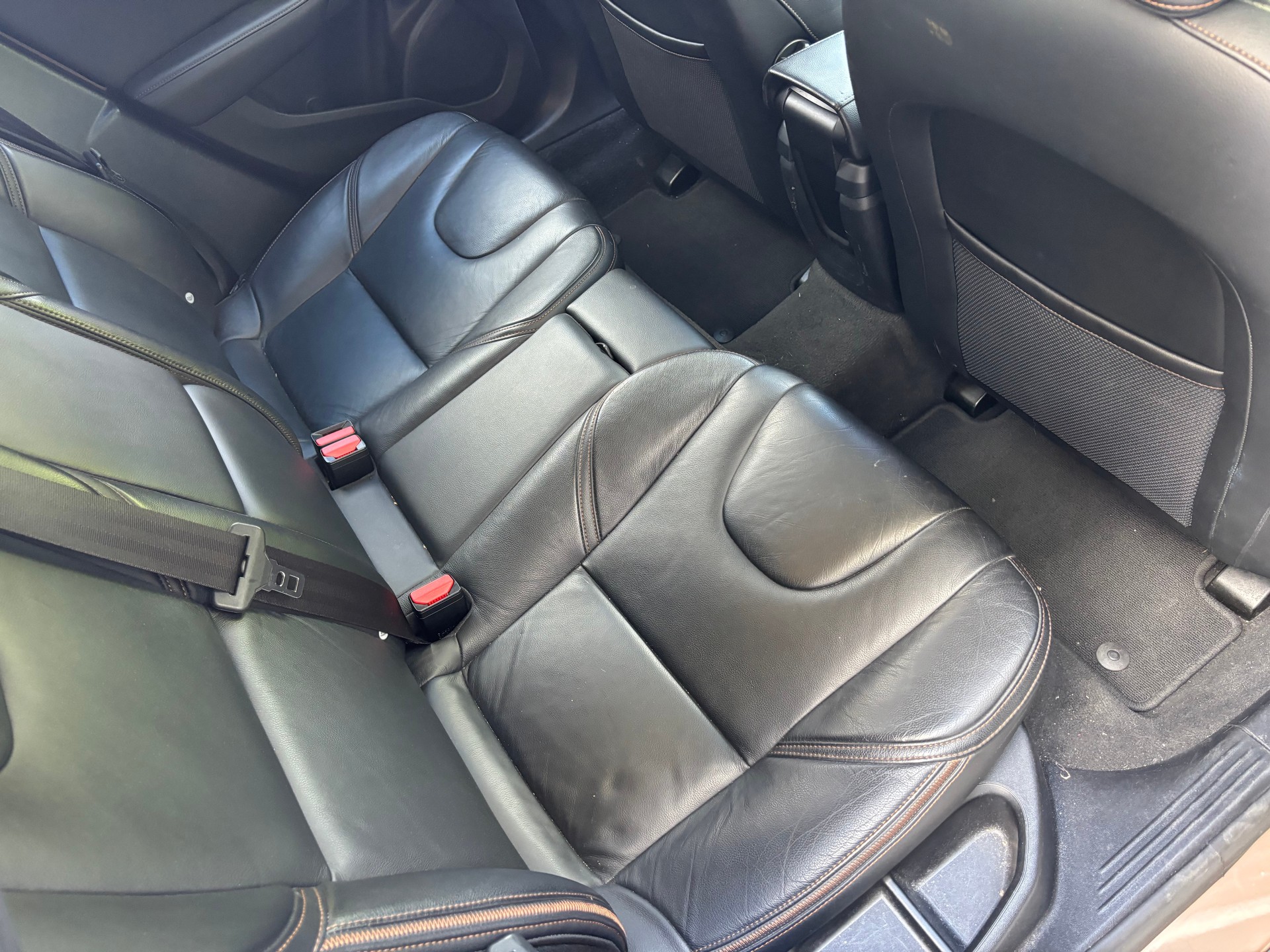 VOLVO V40 Cross Country T4 1.6 Summum-image-12