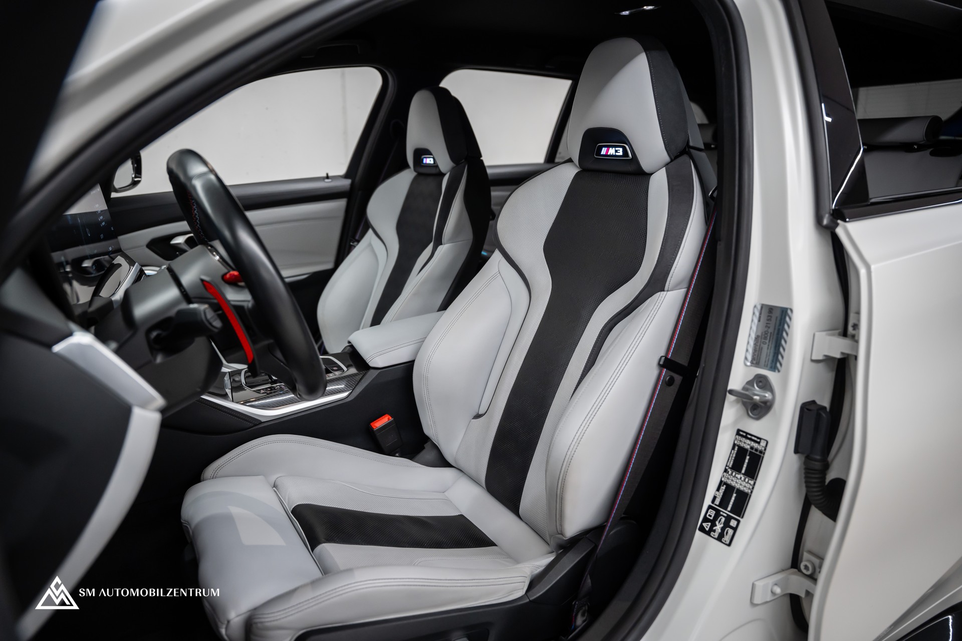 BMW M3 Competition xDrive Touring / Frozen White / Head-Up / 360° / Laserlight-image-19