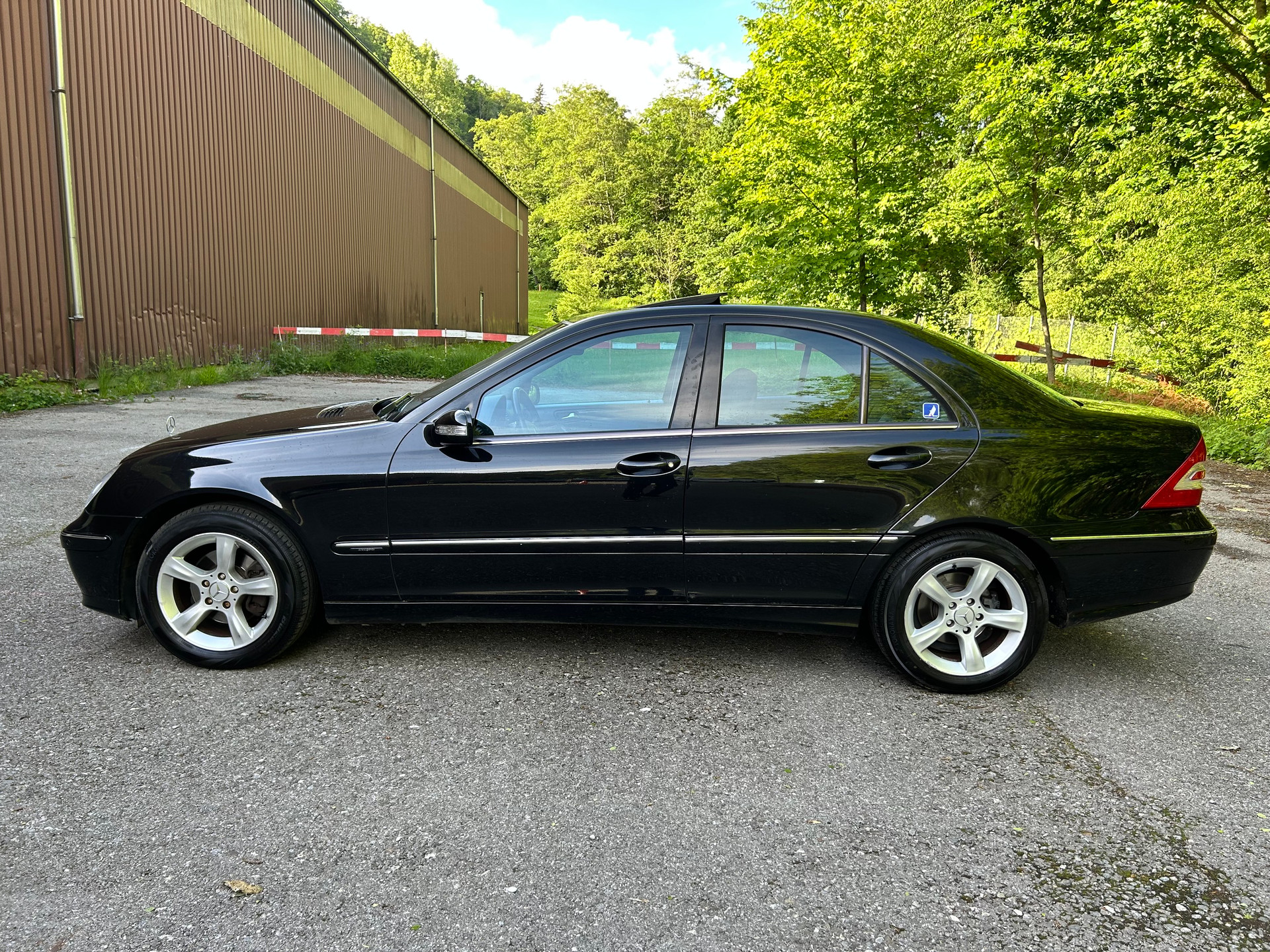 MERCEDES-BENZ C 180 Kompressor Avantgarde Sport Edition-image-3