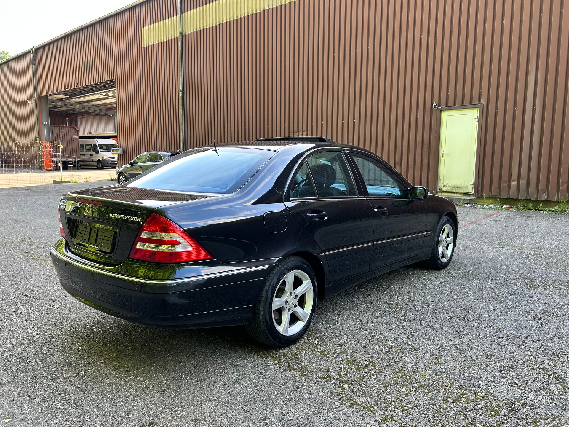 MERCEDES-BENZ C 180 Kompressor Avantgarde Sport Edition-image-5