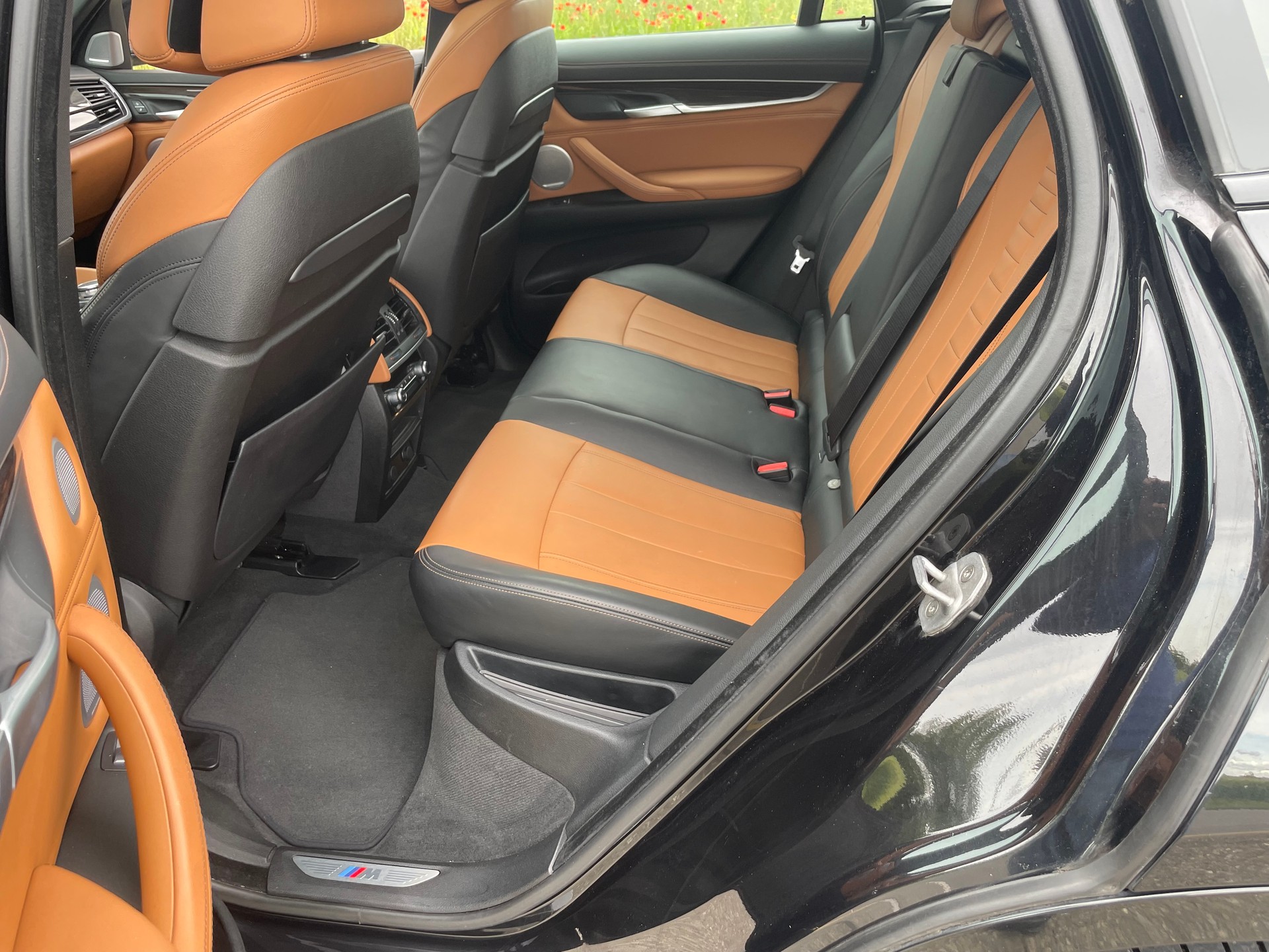 BMW X6 xDrive 50i Steptronic-image-11