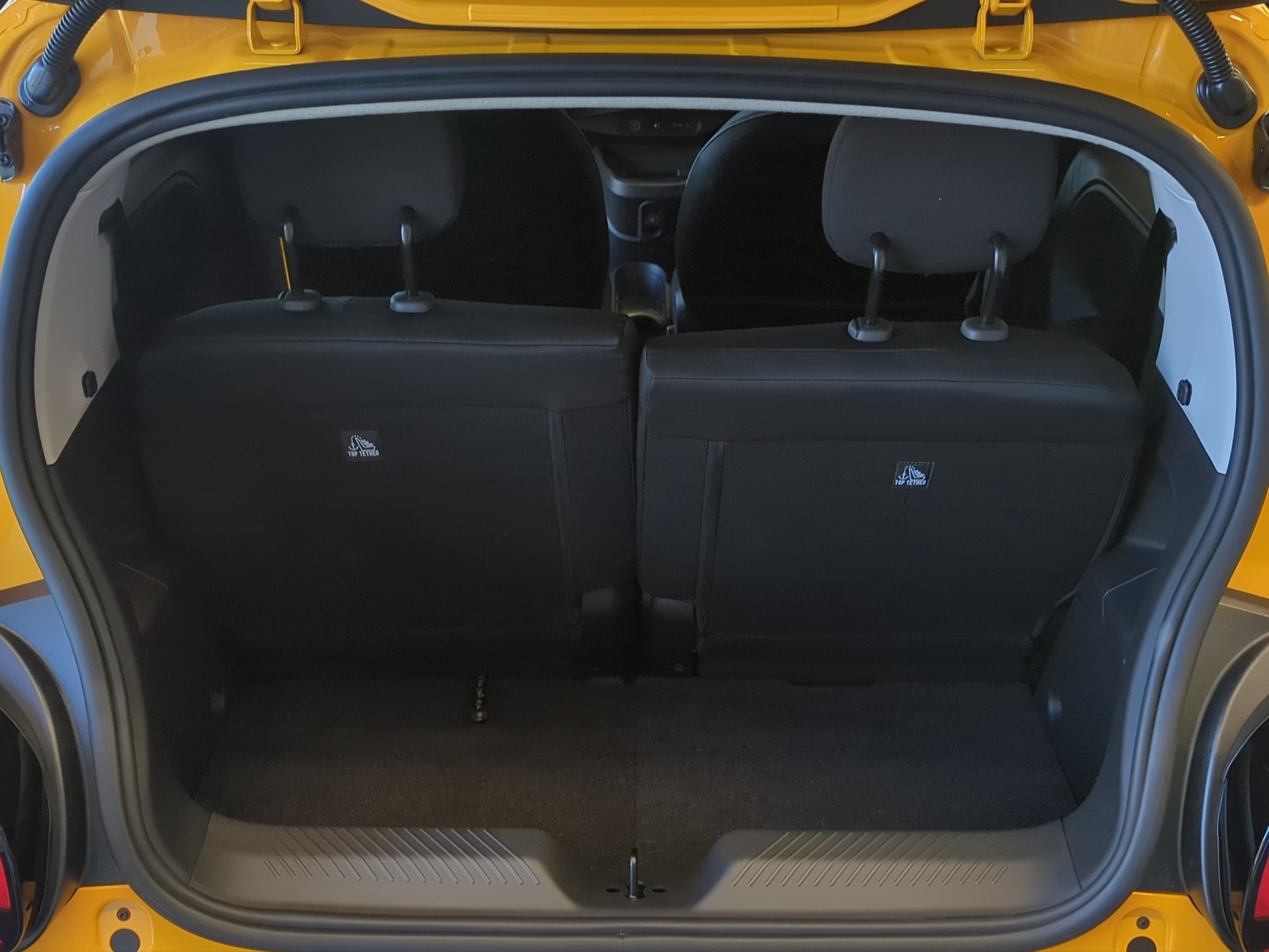 RENAULT Twingo E-Tech 27kWh Techno-image-11