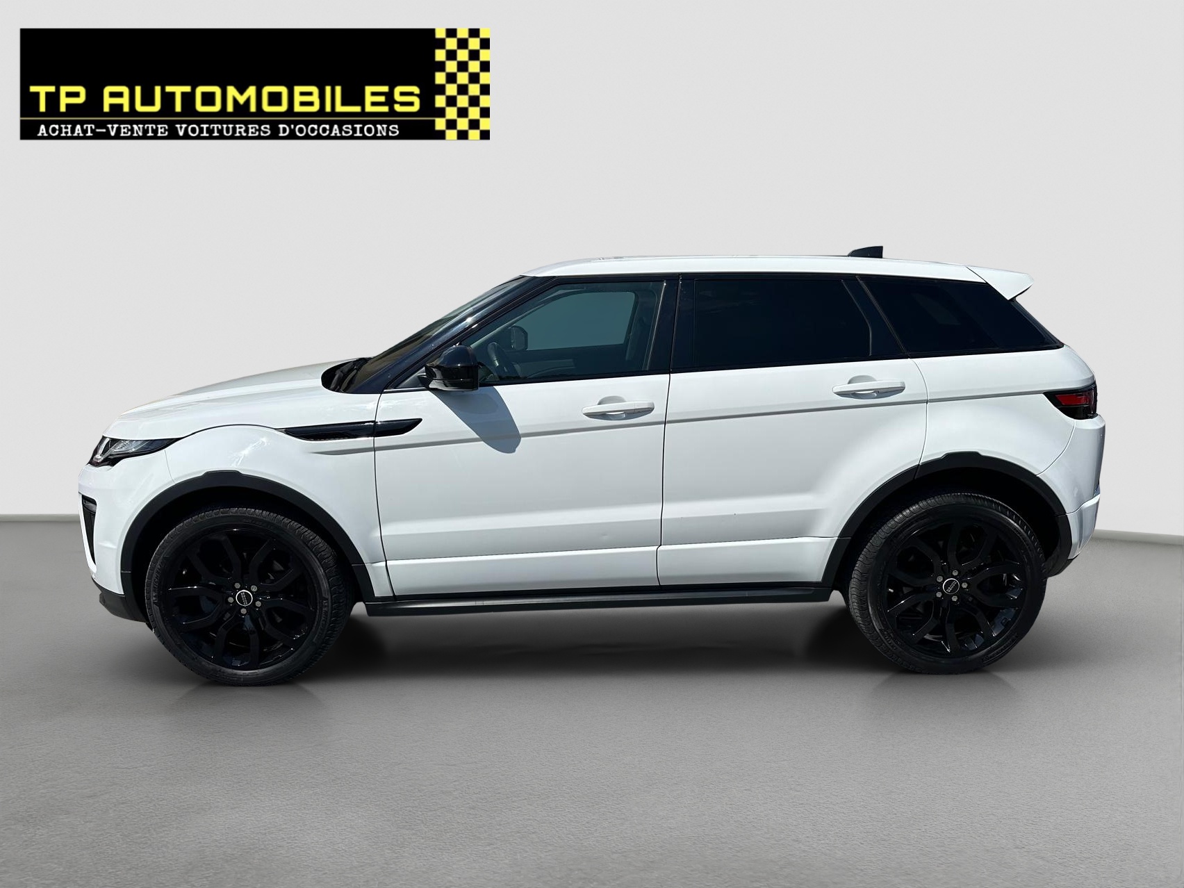 LAND ROVER Range Rover Evoque 2.0 Si4 SE Dynamic AT9-image-6
