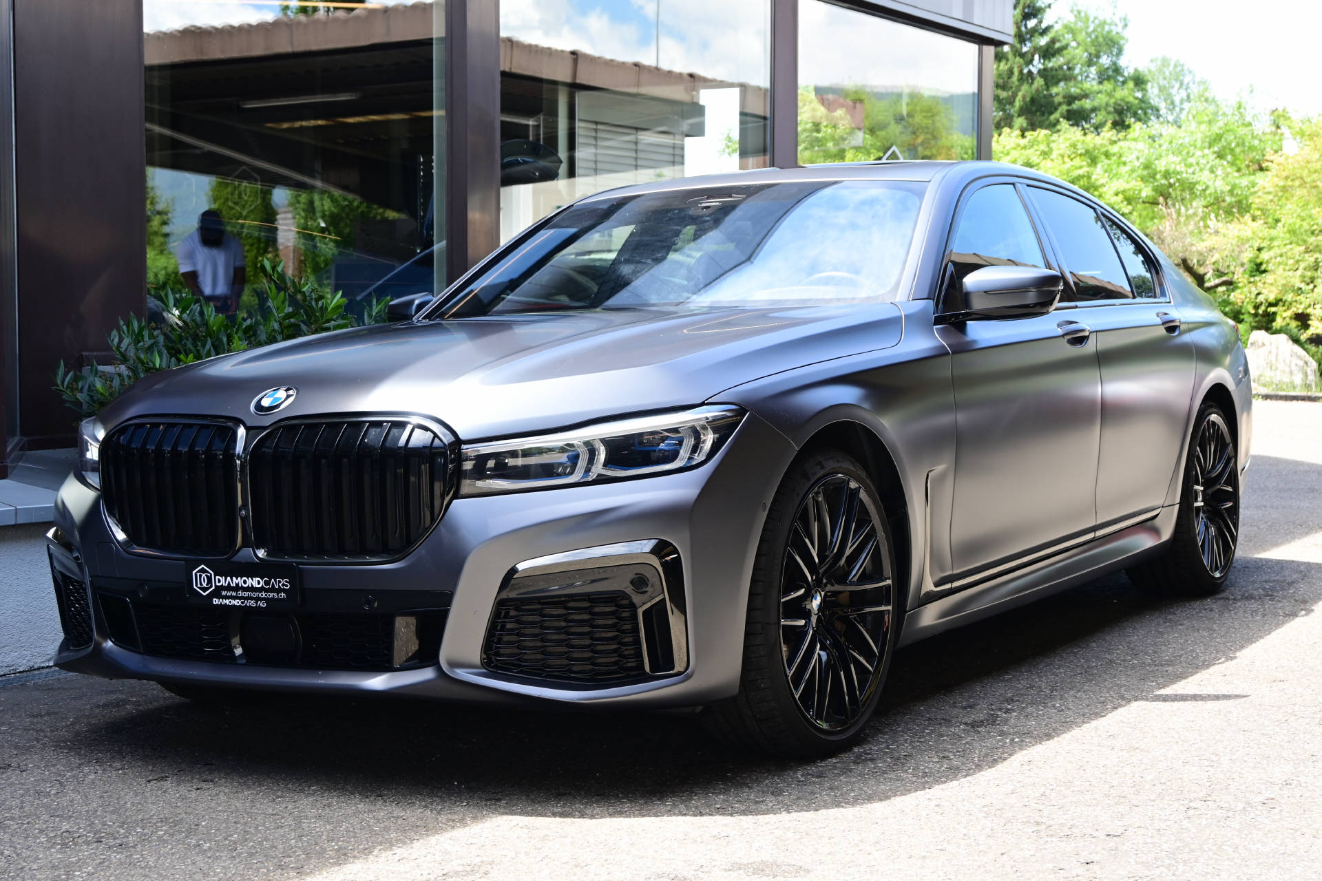 BMW 740d xDrive *M-Sport*Frozen Dark Grey Lackierung*Individual*-image-0