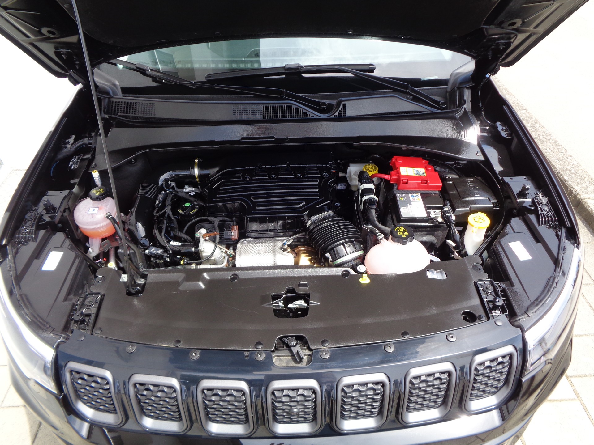 JEEP Compass 4x2 1.5 T MHEV Summit-image-24