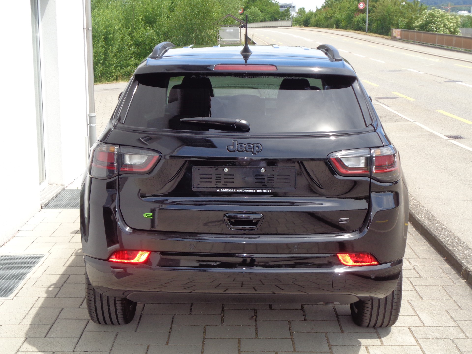 JEEP Compass 4x2 1.5 T MHEV Summit-image-5