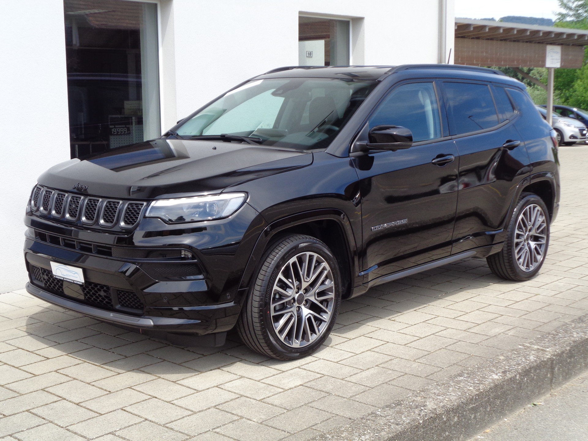 JEEP Compass 4x2 1.5 T MHEV Summit-showroom-element-3