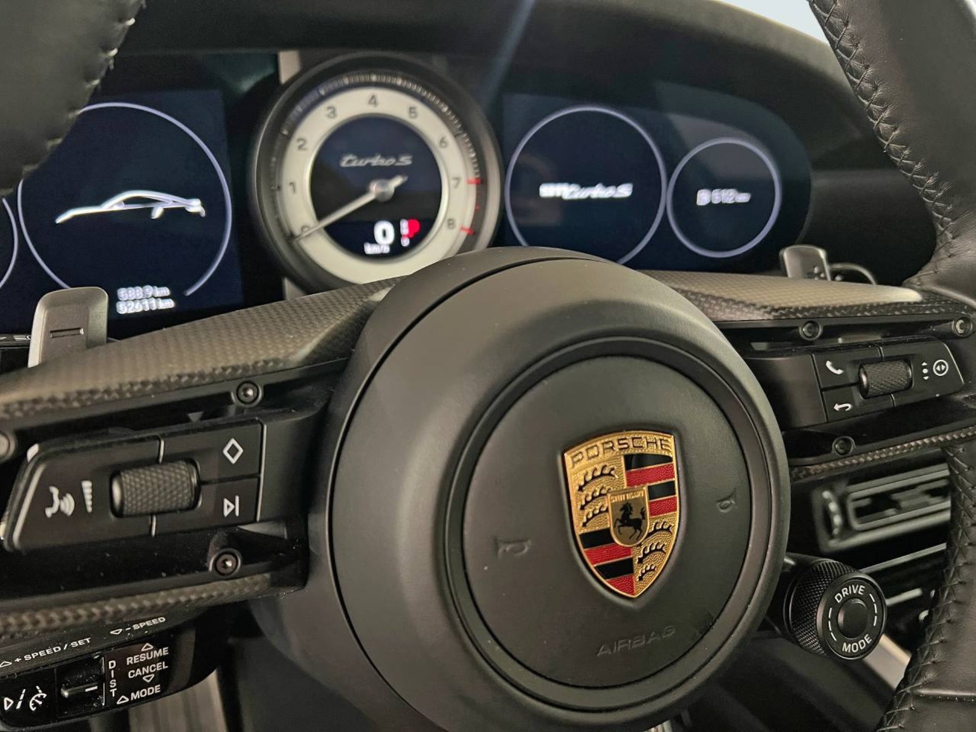 PORSCHE 911 Turbo S-image-15