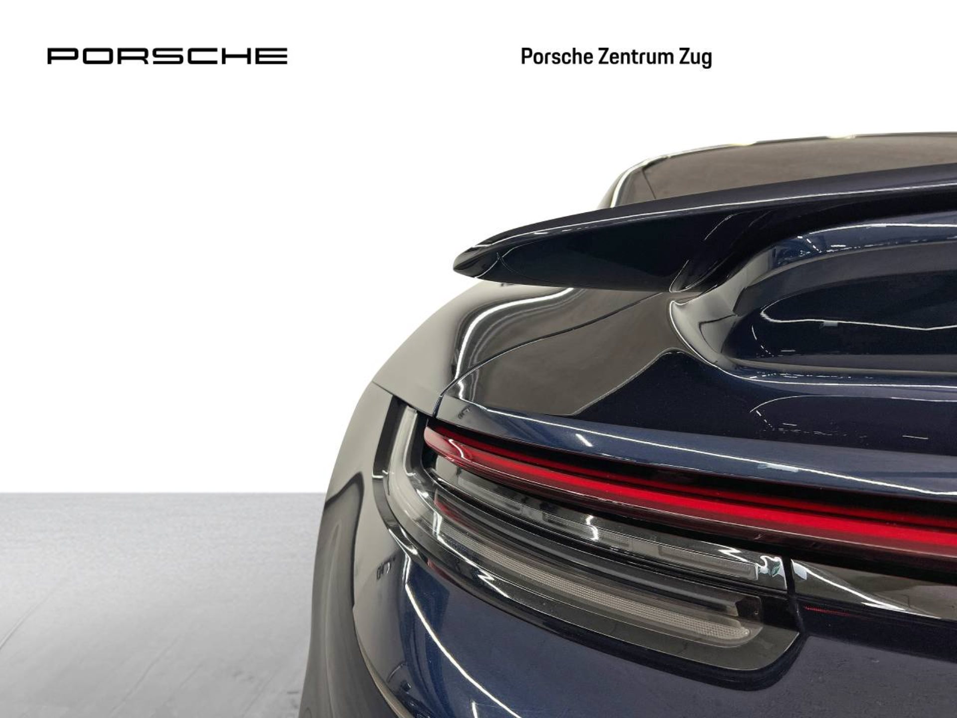 PORSCHE 911 Turbo S-image-12